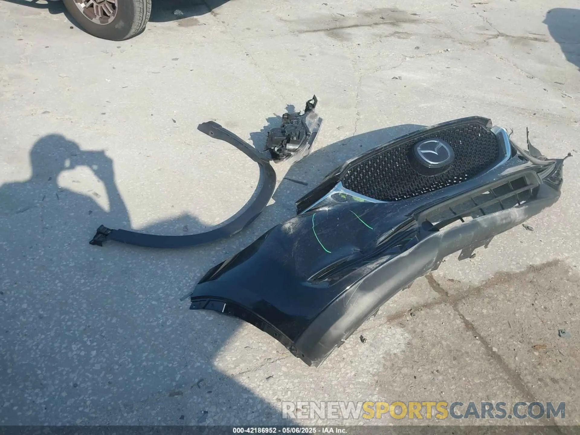 12 fotografías del automóvil dañado JM3KFACM2L0770241 MAZDA CX-5 2020