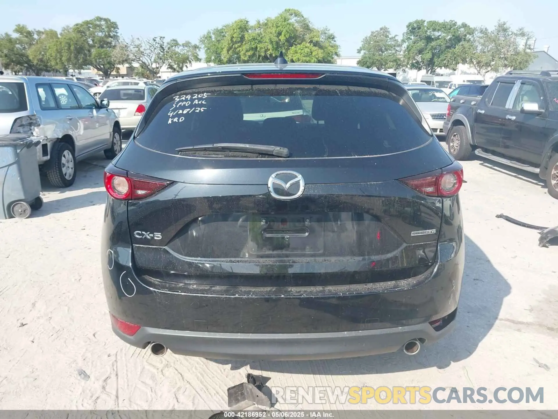 17 fotografías del automóvil dañado JM3KFACM2L0770241 MAZDA CX-5 2020