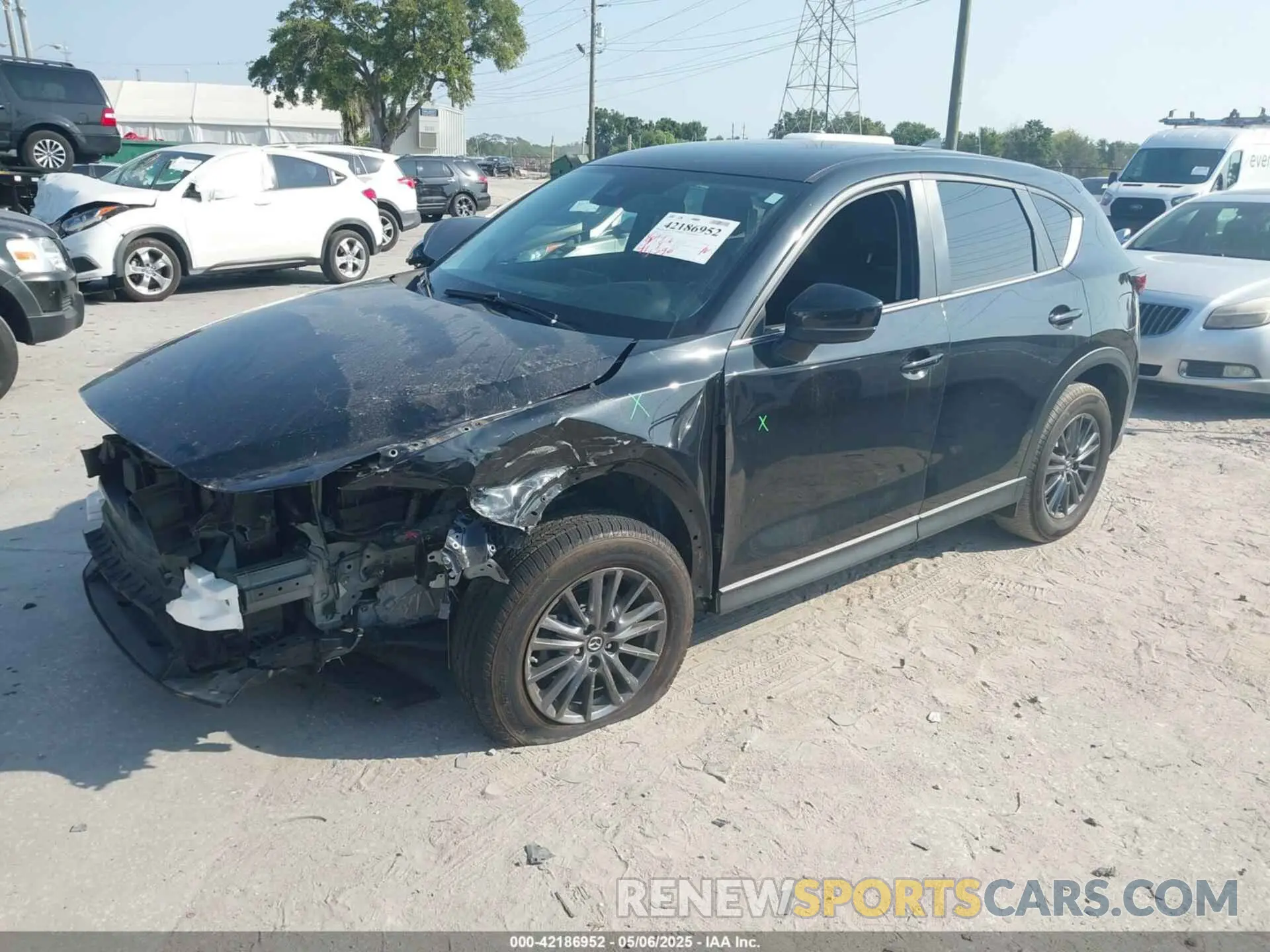 2 fotografías del automóvil dañado JM3KFACM2L0770241 MAZDA CX-5 2020
