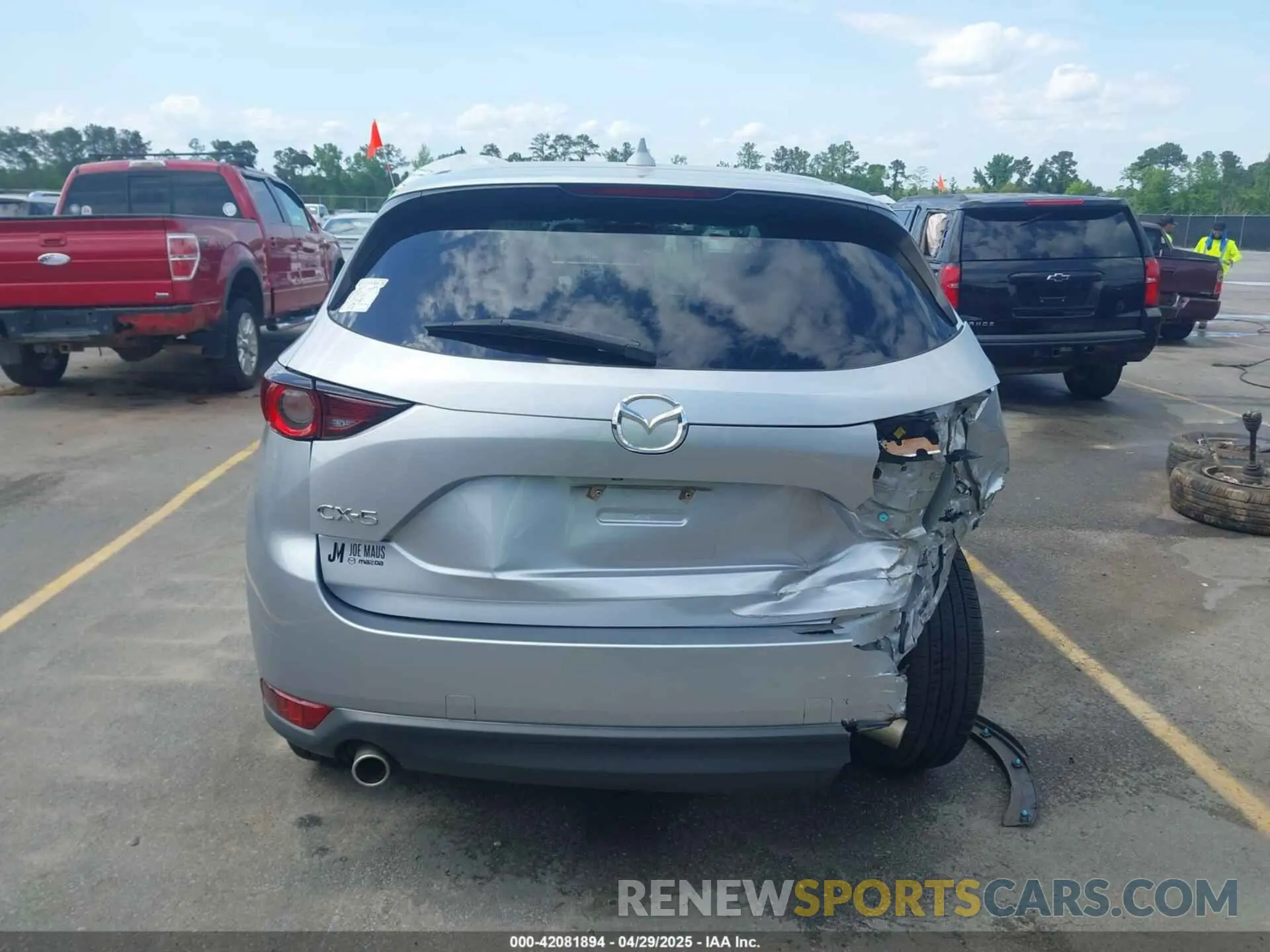 16 fotografías del automóvil dañado JM3KFACM2L1782061 MAZDA CX-5 2020