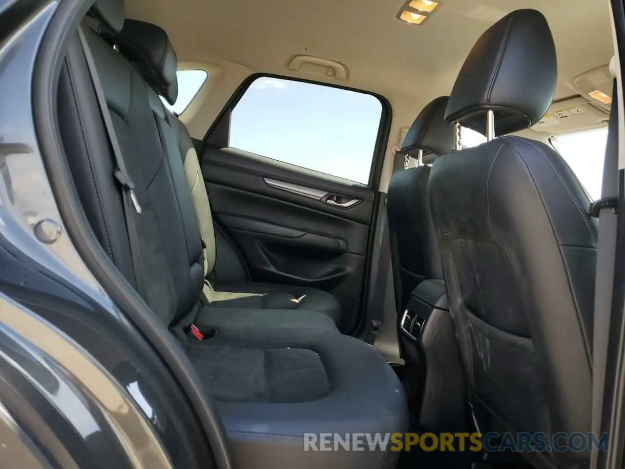 11 fotografías del automóvil dañado JM3KFACM3L0849787 MAZDA CX-5 2020