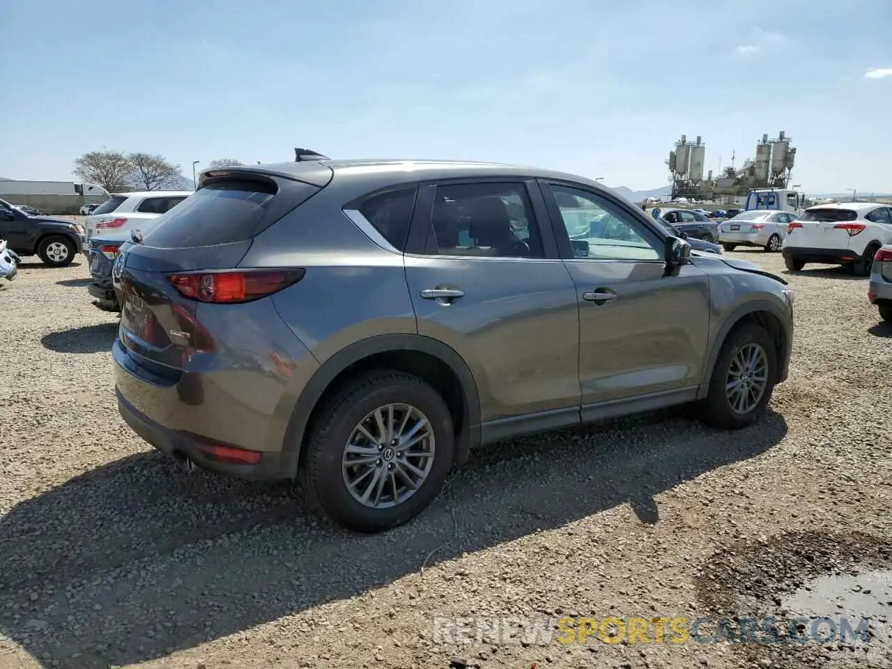 3 fotografías del automóvil dañado JM3KFACM3L0849787 MAZDA CX-5 2020