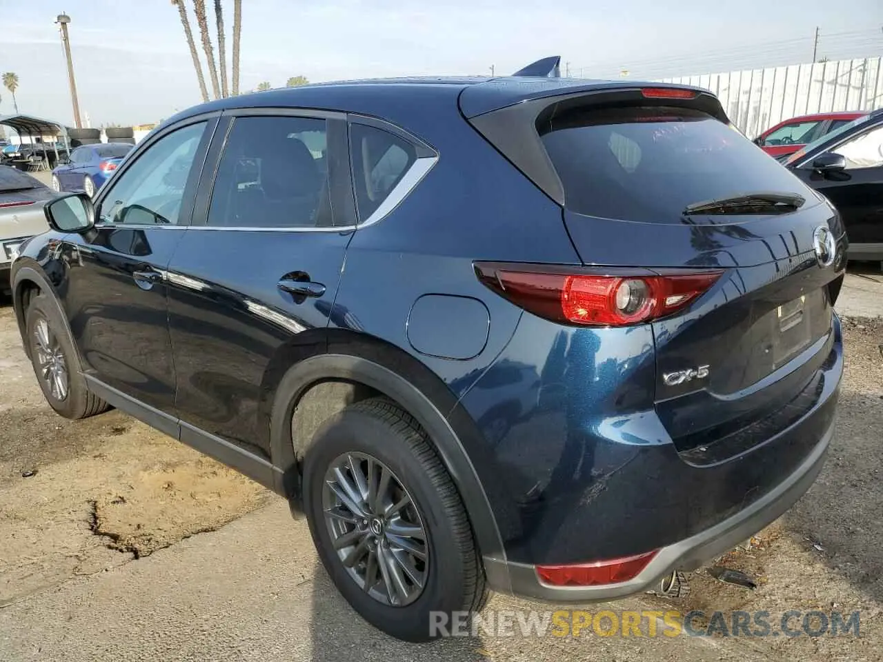2 fotografías del automóvil dañado JM3KFACM4L0860328 MAZDA CX-5 2020