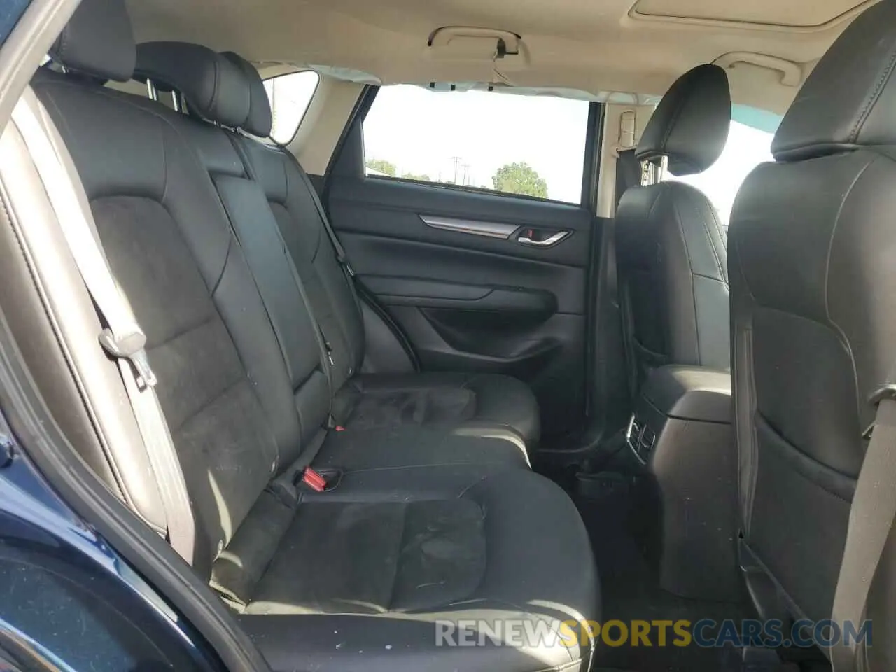 11 fotografías del automóvil dañado JM3KFACM5L0802650 MAZDA CX-5 2020