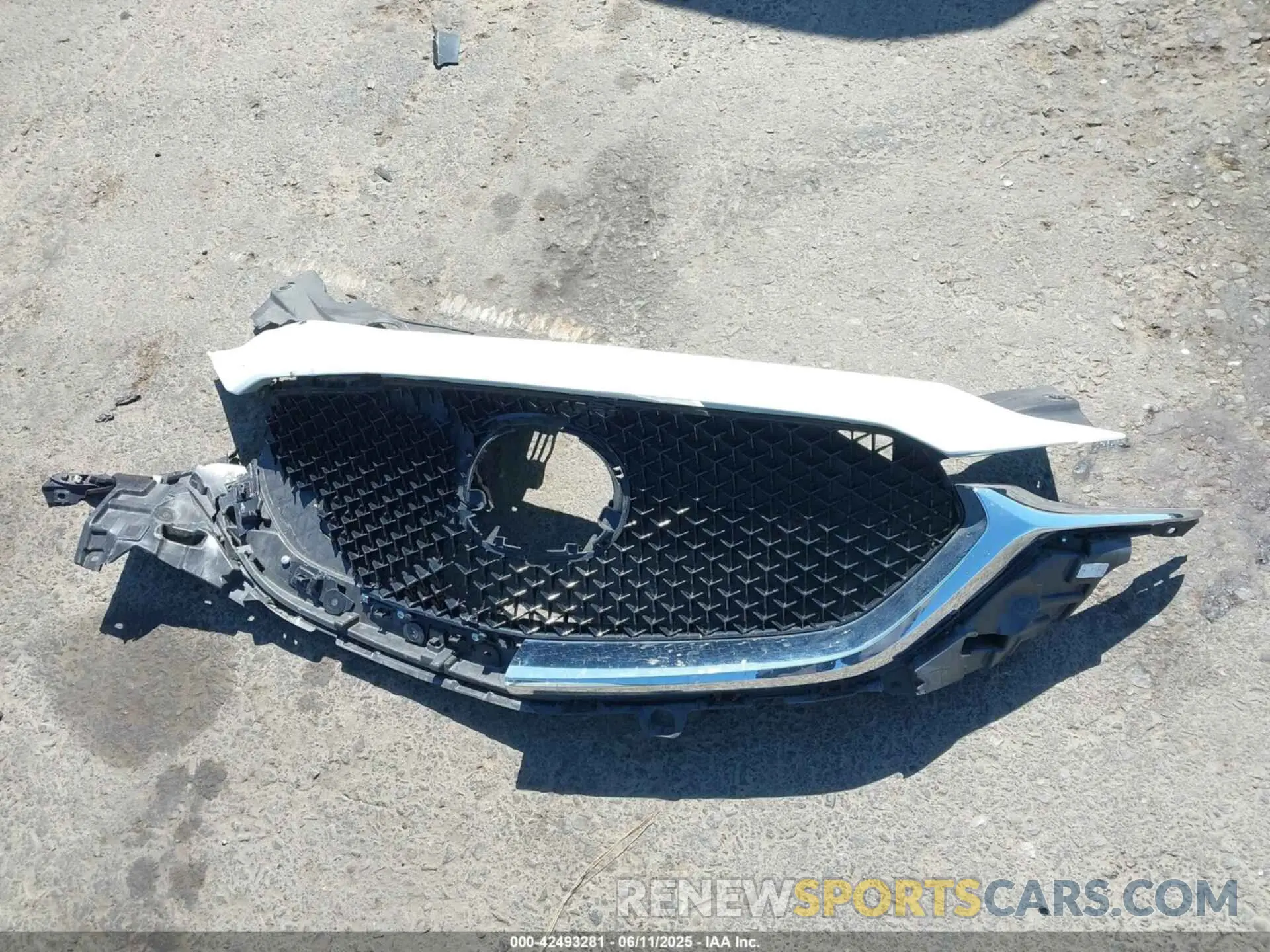 12 fotografías del automóvil dañado JM3KFACM5L0849192 MAZDA CX-5 2020