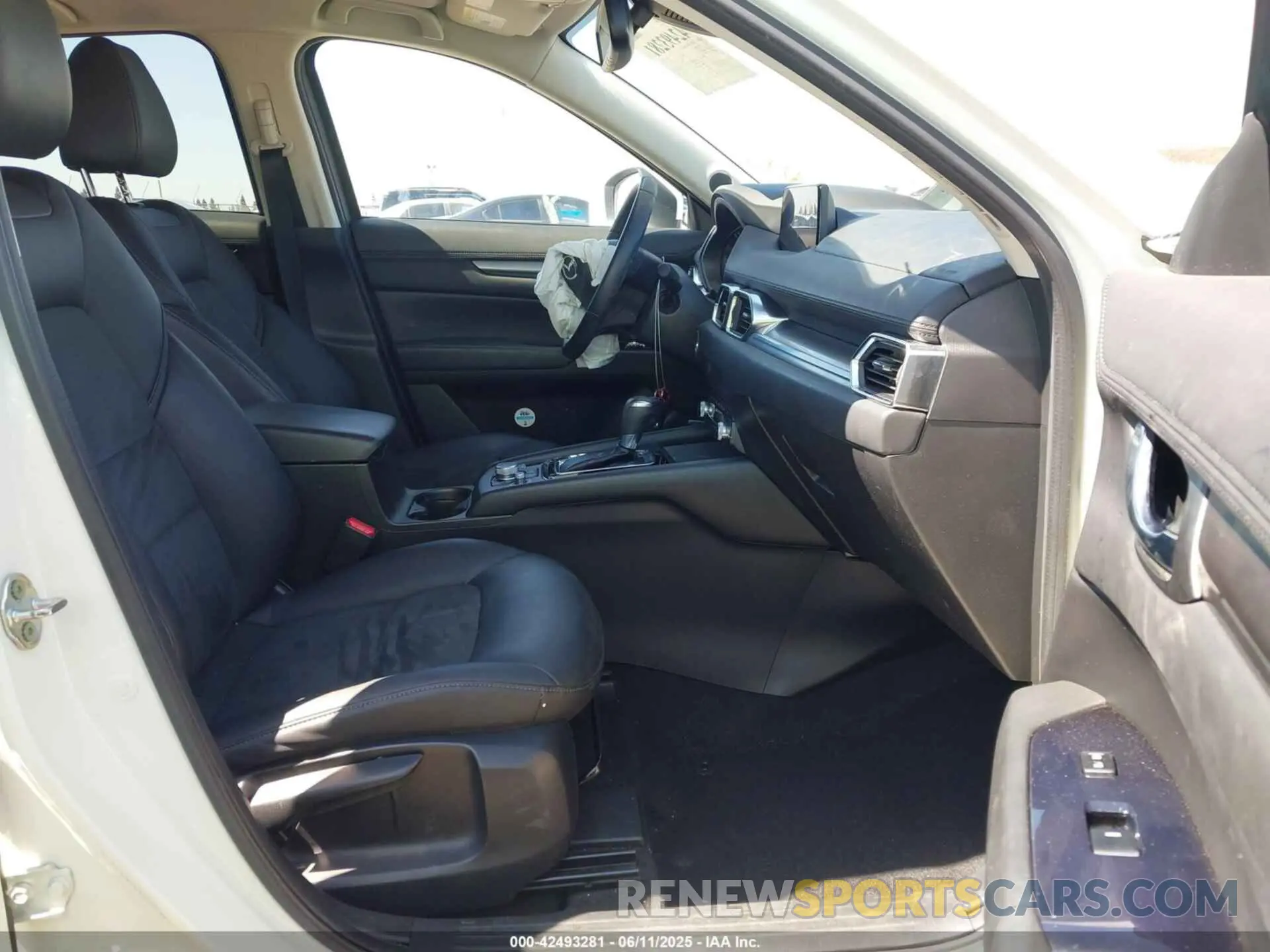 5 fotografías del automóvil dañado JM3KFACM5L0849192 MAZDA CX-5 2020
