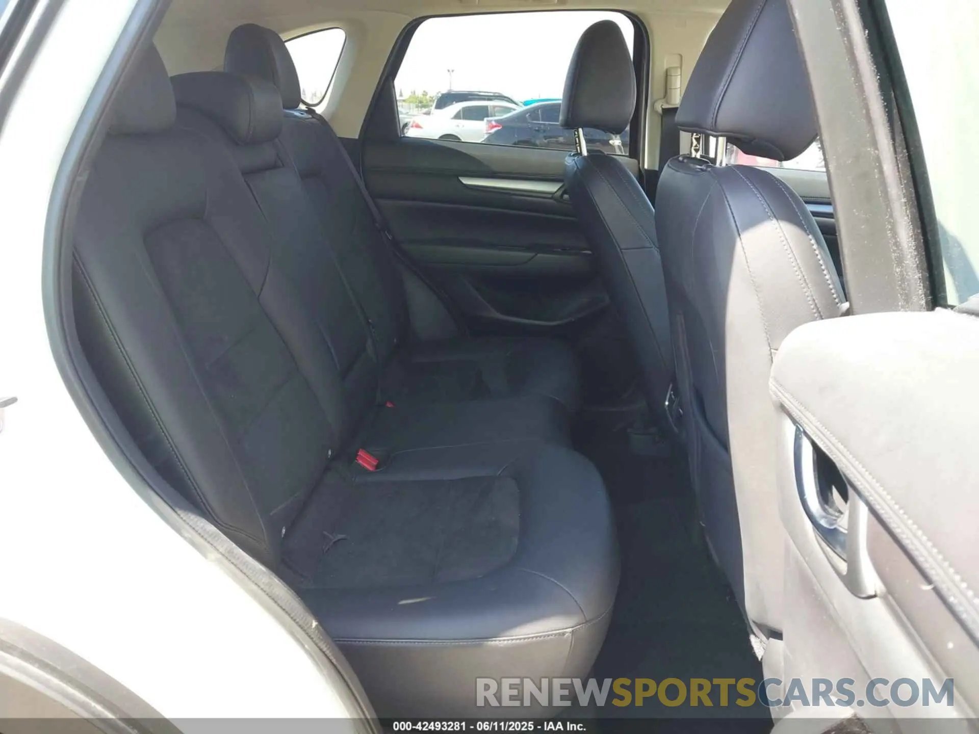 8 fotografías del automóvil dañado JM3KFACM5L0849192 MAZDA CX-5 2020