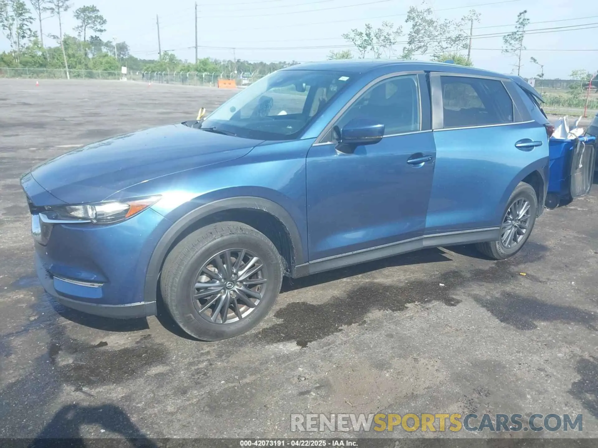 2 fotografías del automóvil dañado JM3KFACM5L1854290 MAZDA CX-5 2020