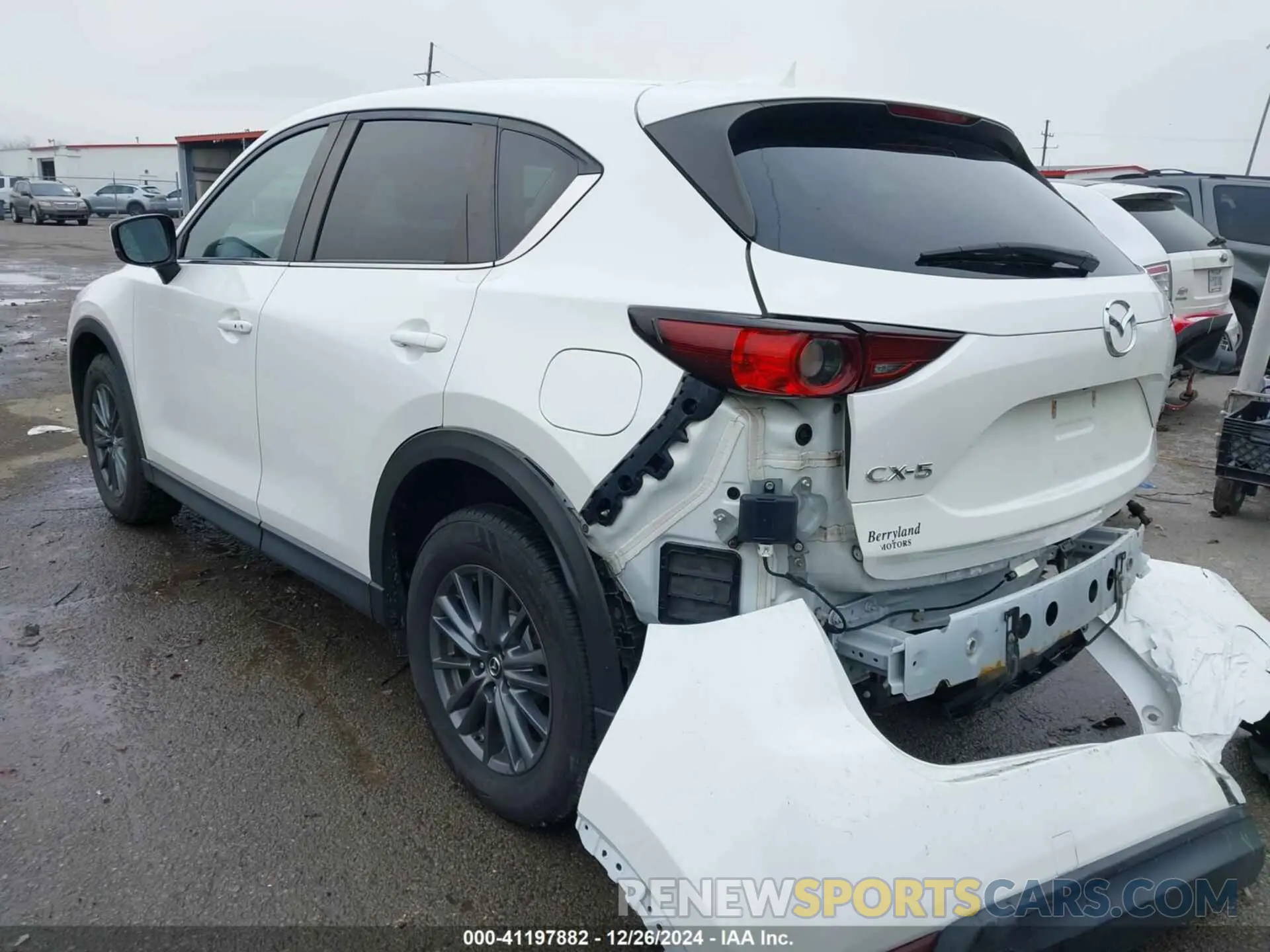 3 fotografías del automóvil dañado JM3KFACM6L0753698 MAZDA CX-5 2020