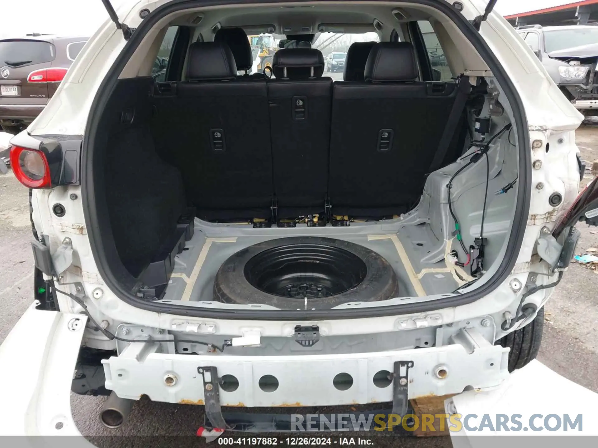 8 fotografías del automóvil dañado JM3KFACM6L0753698 MAZDA CX-5 2020