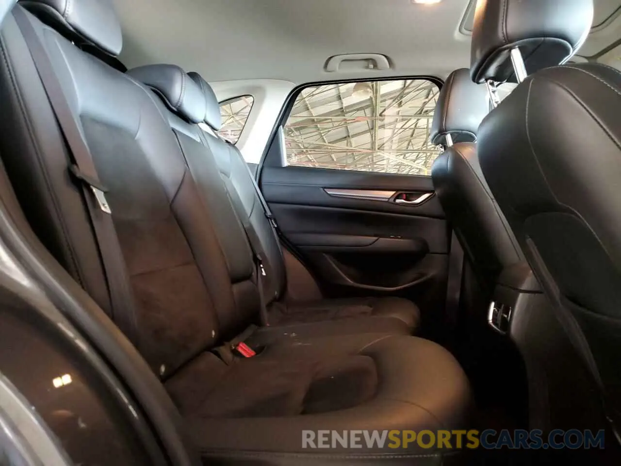 10 fotografías del automóvil dañado JM3KFACM6L0804410 MAZDA CX-5 2020