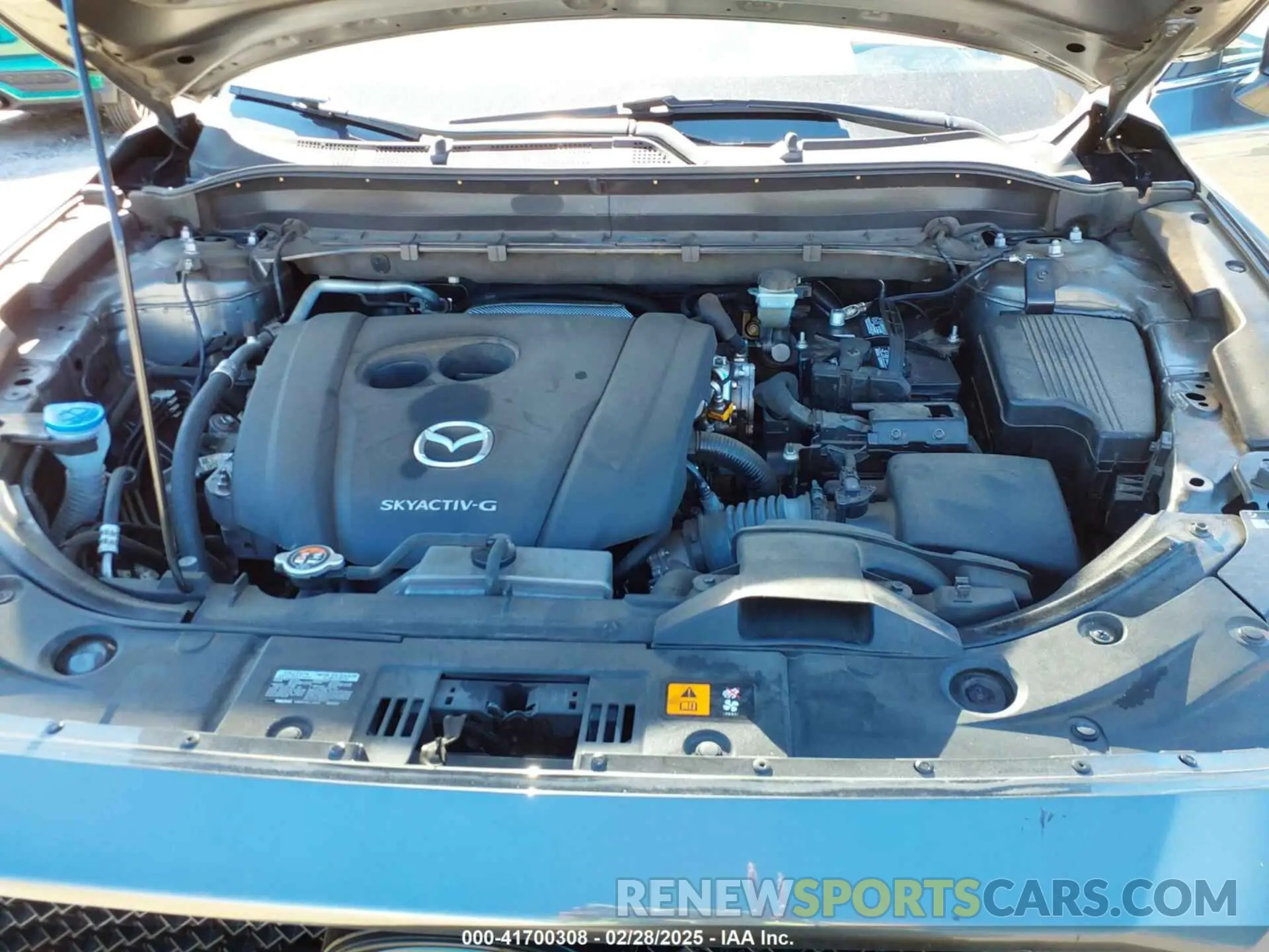 10 fotografías del automóvil dañado JM3KFACM6L1805549 MAZDA CX-5 2020