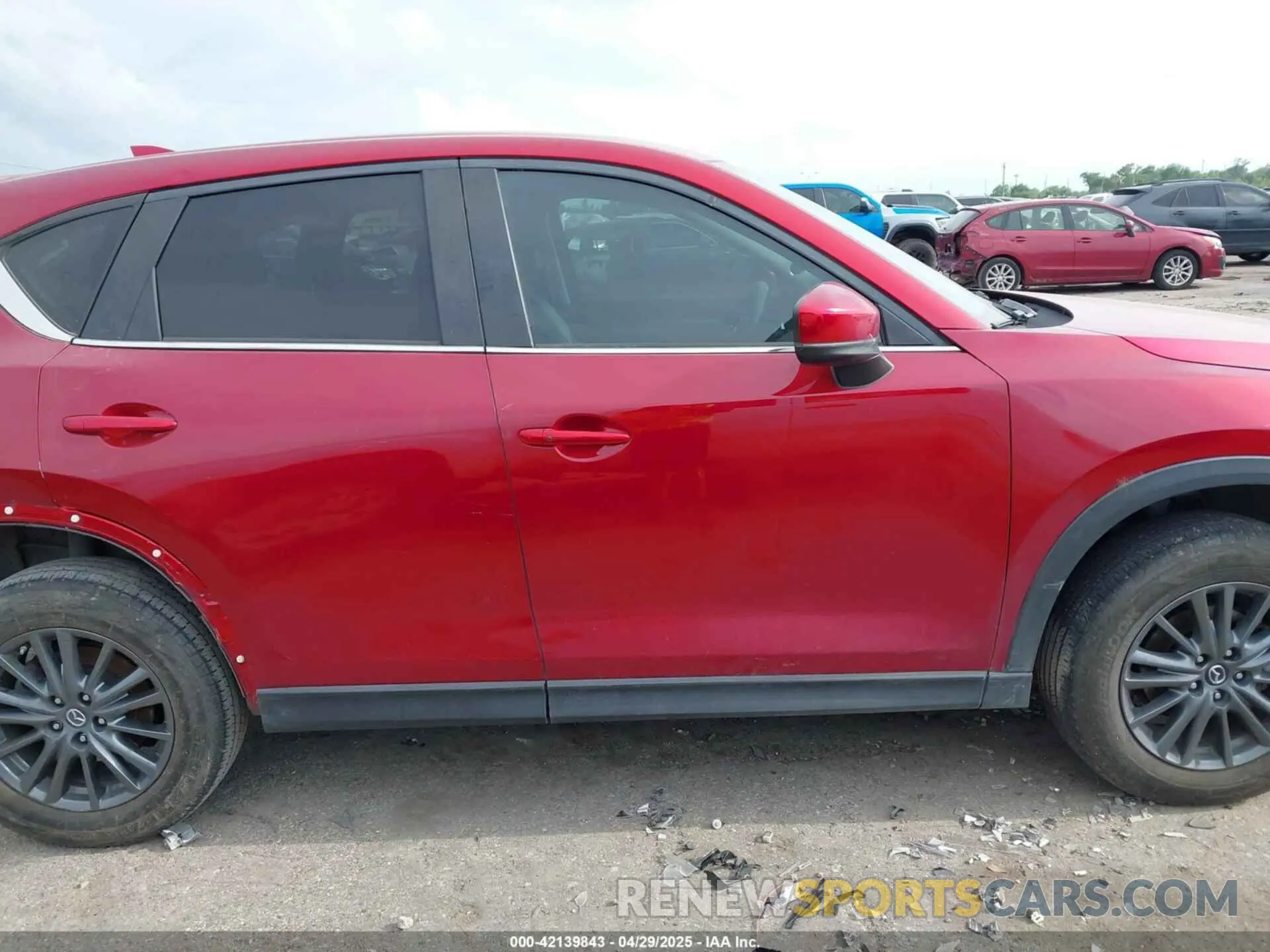 14 fotografías del automóvil dañado JM3KFACM7L0783227 MAZDA CX-5 2020