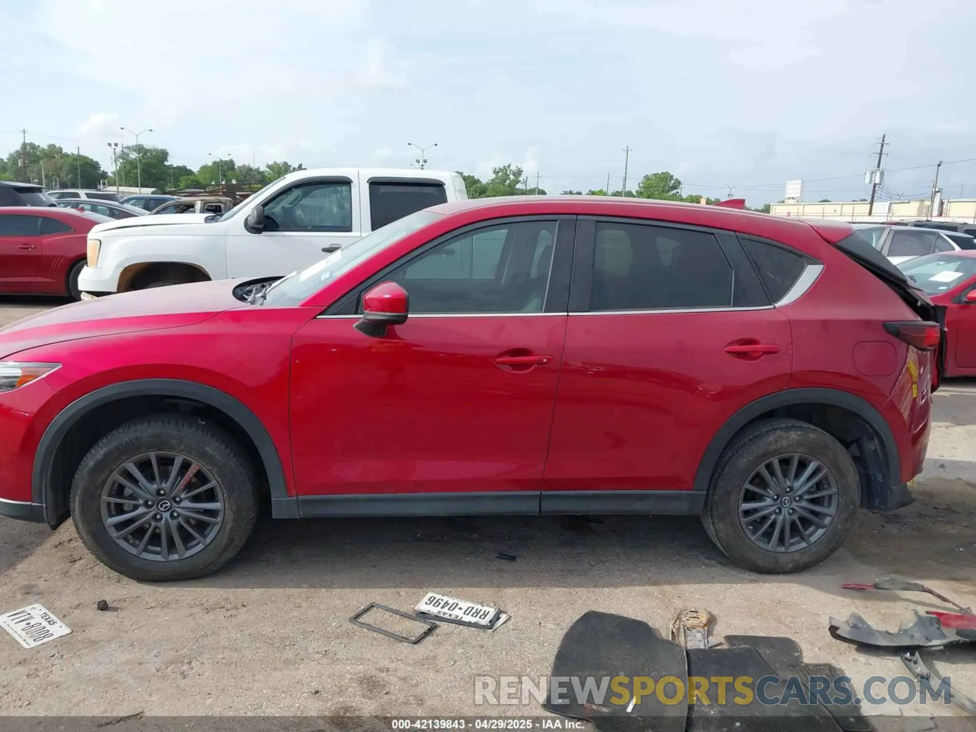 15 fotografías del automóvil dañado JM3KFACM7L0783227 MAZDA CX-5 2020