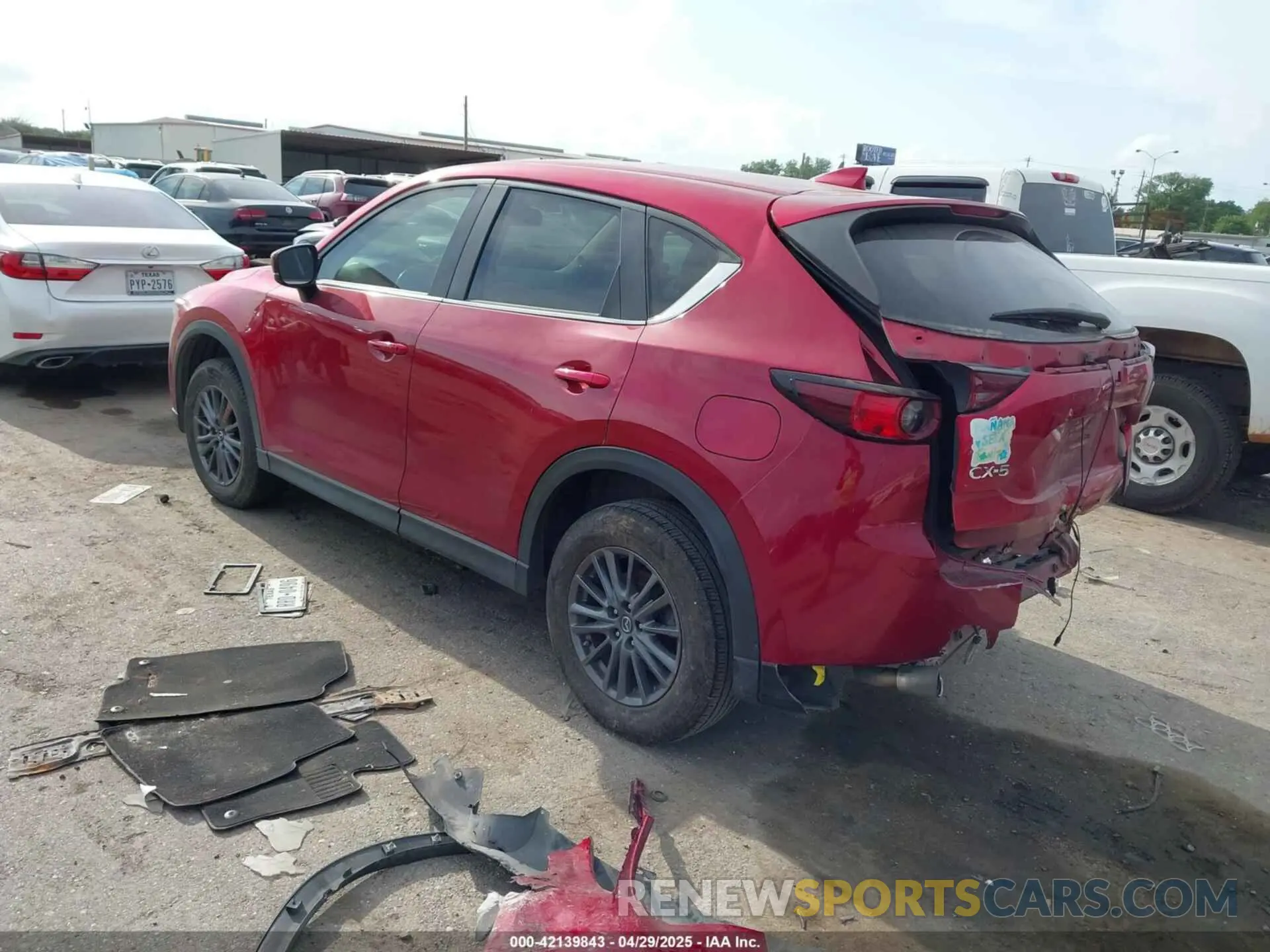 3 fotografías del automóvil dañado JM3KFACM7L0783227 MAZDA CX-5 2020