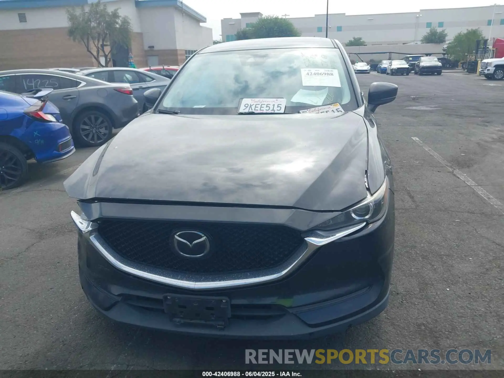 12 fotografías del automóvil dañado JM3KFACM8L0738927 MAZDA CX-5 2020