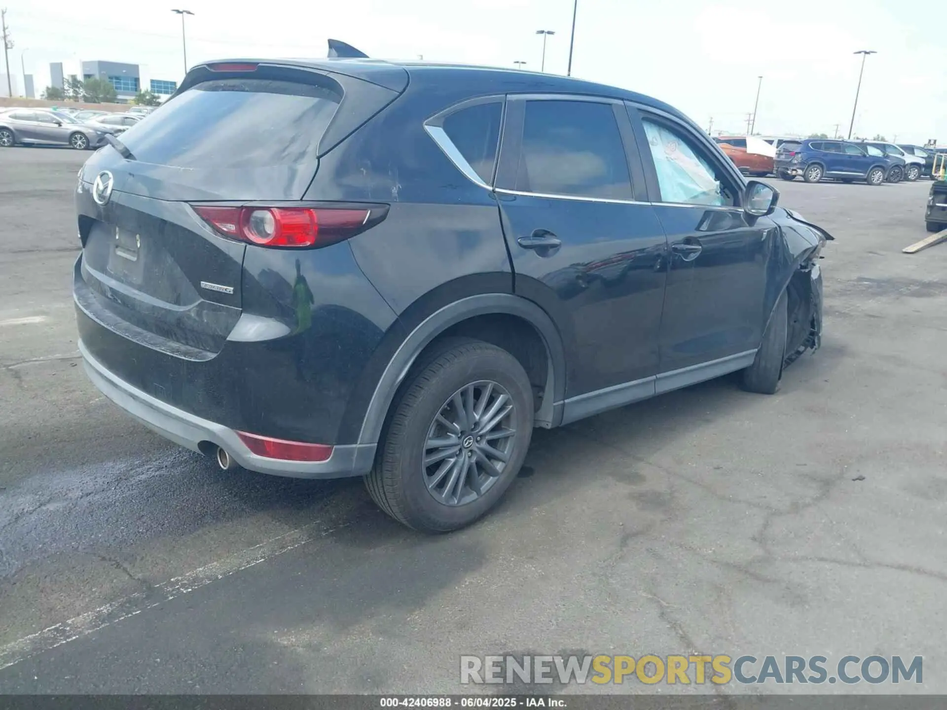 4 fotografías del automóvil dañado JM3KFACM8L0738927 MAZDA CX-5 2020