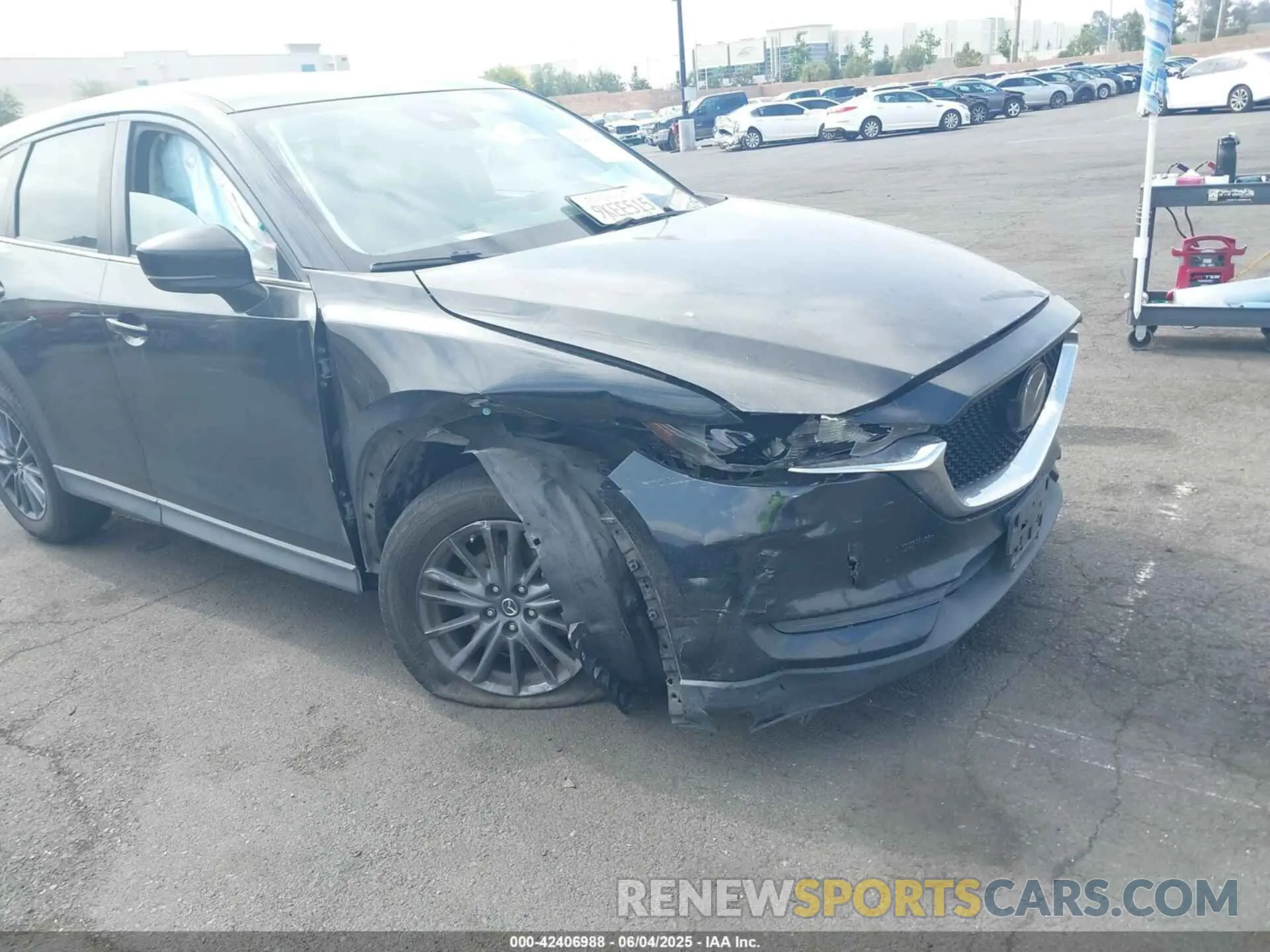 6 fotografías del automóvil dañado JM3KFACM8L0738927 MAZDA CX-5 2020