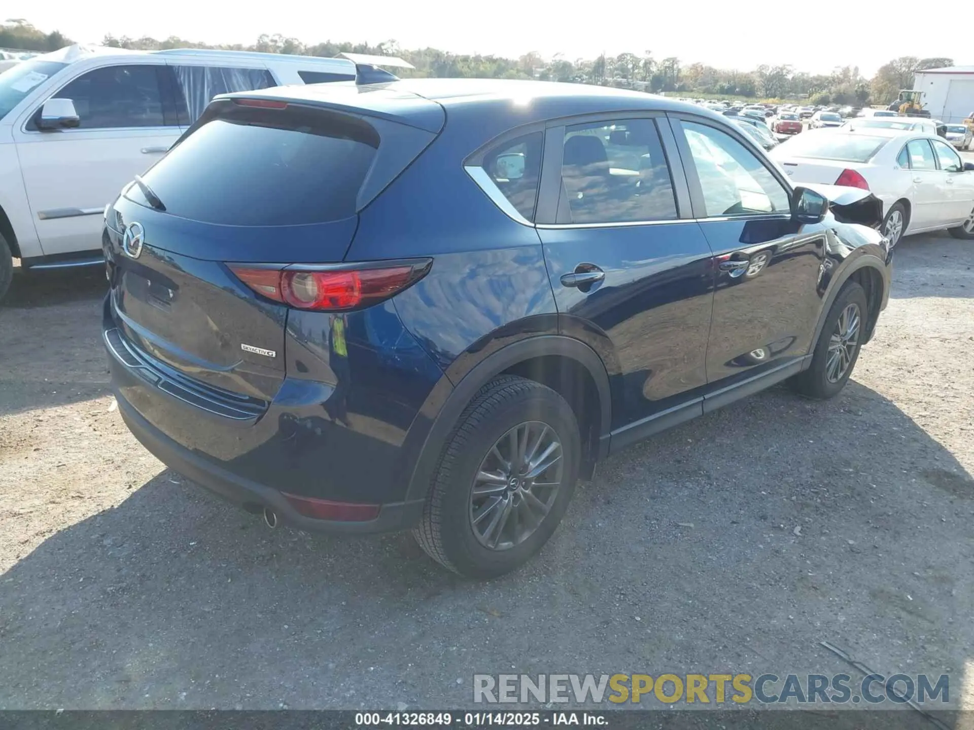 4 fotografías del automóvil dañado JM3KFACM9L0728519 MAZDA CX-5 2020