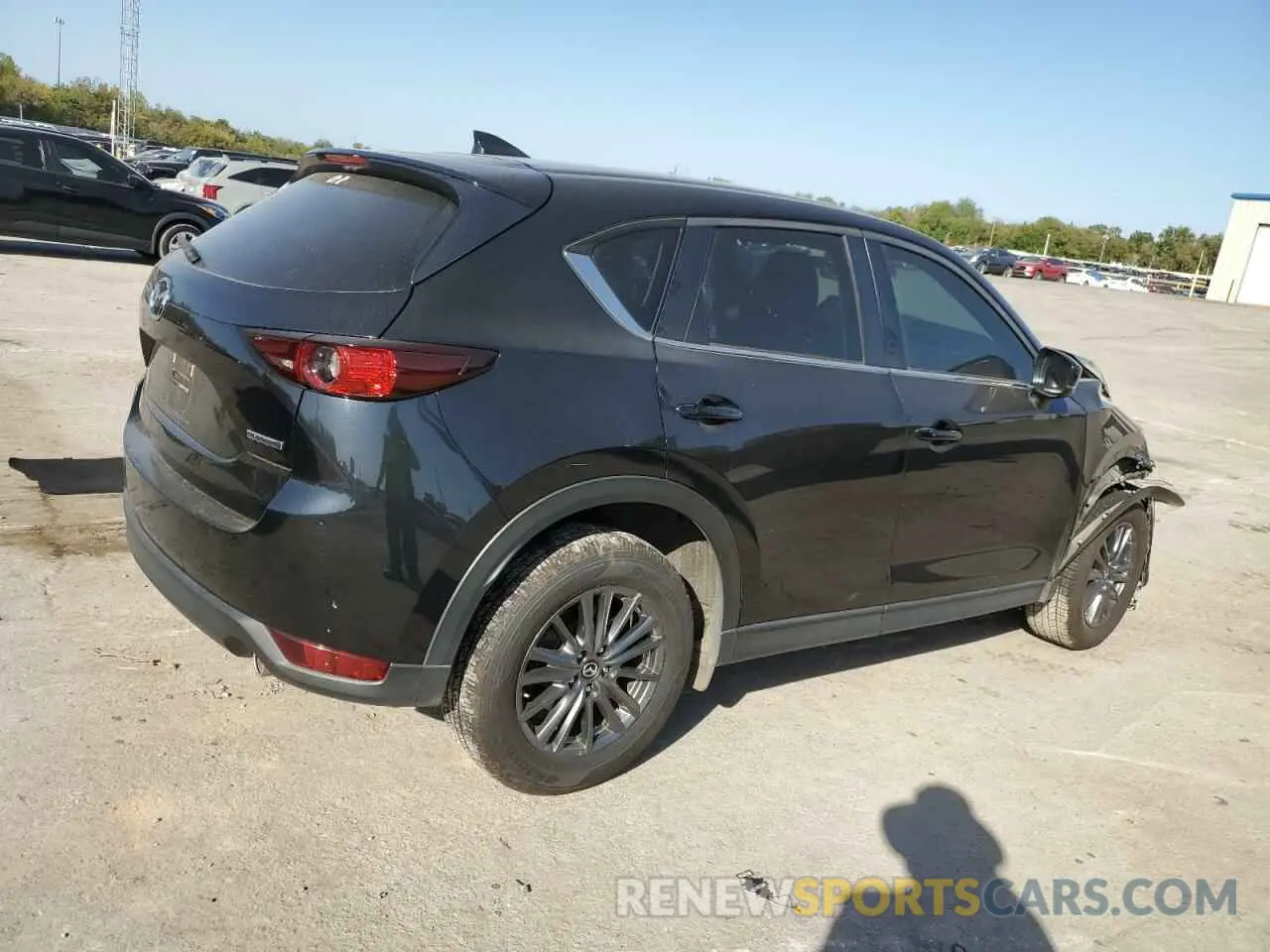 3 fotografías del automóvil dañado JM3KFACM9L0734627 MAZDA CX-5 2020