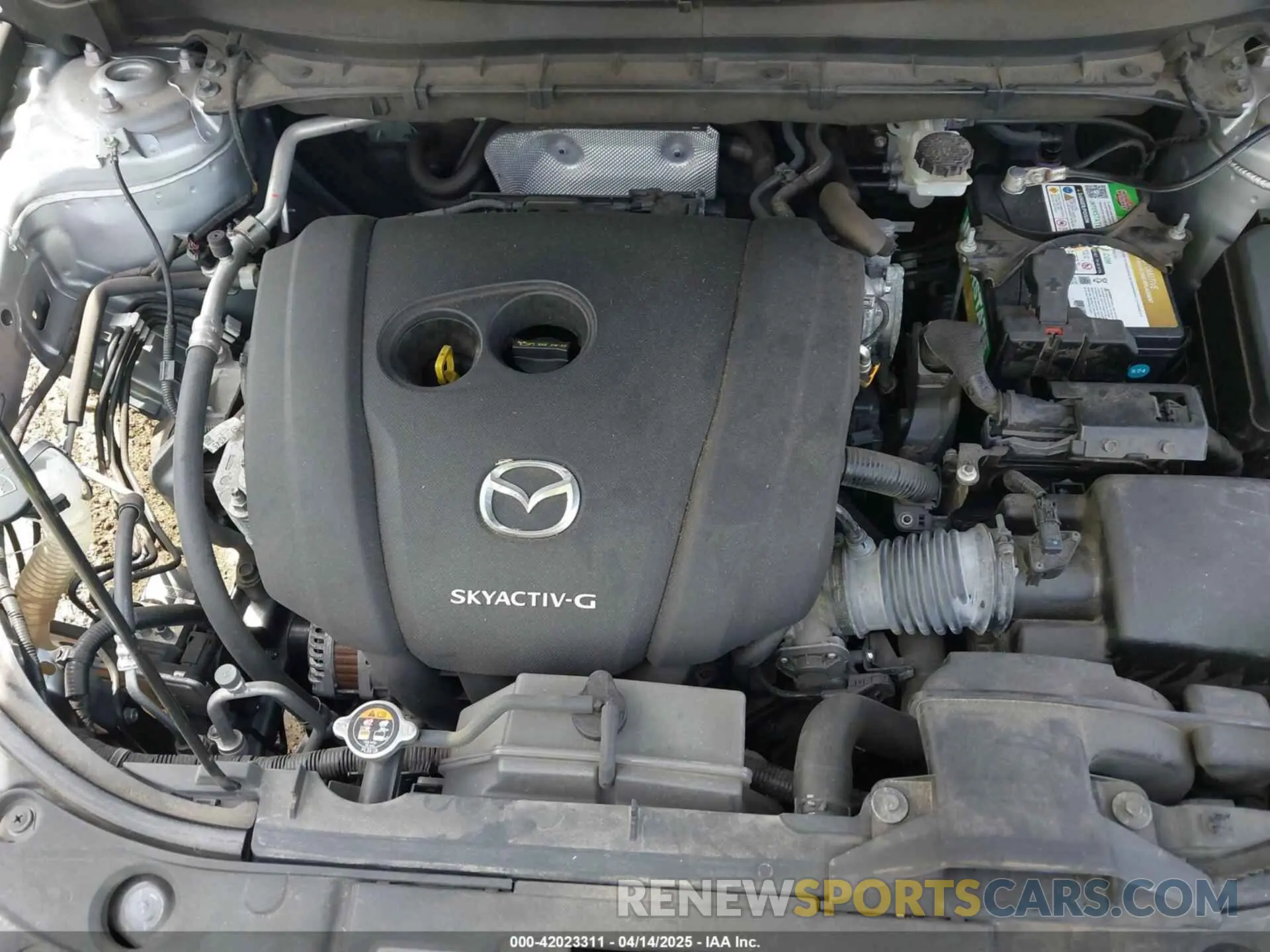 10 fotografías del automóvil dañado JM3KFACM9L0785464 MAZDA CX-5 2020