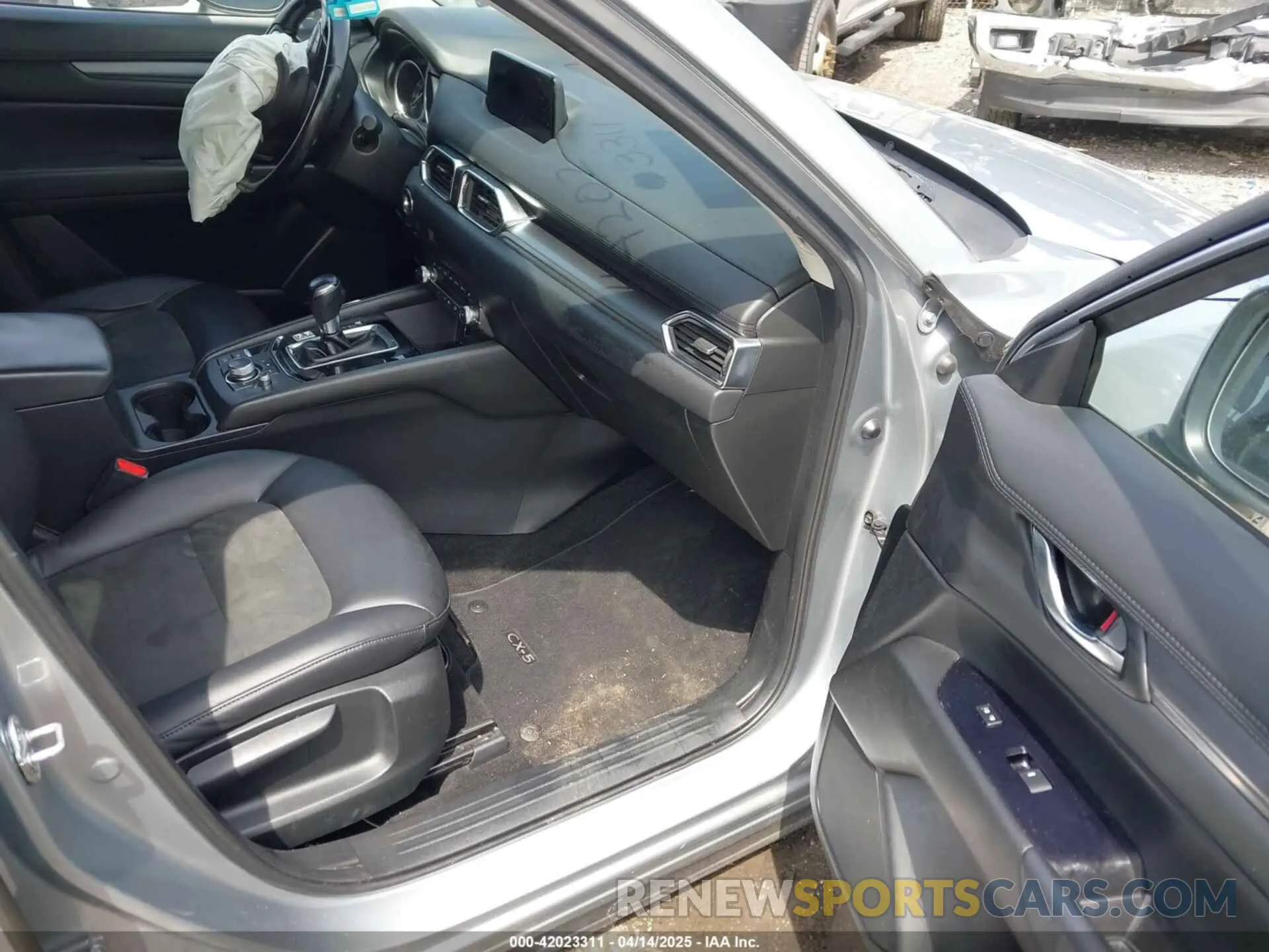 5 fotografías del automóvil dañado JM3KFACM9L0785464 MAZDA CX-5 2020