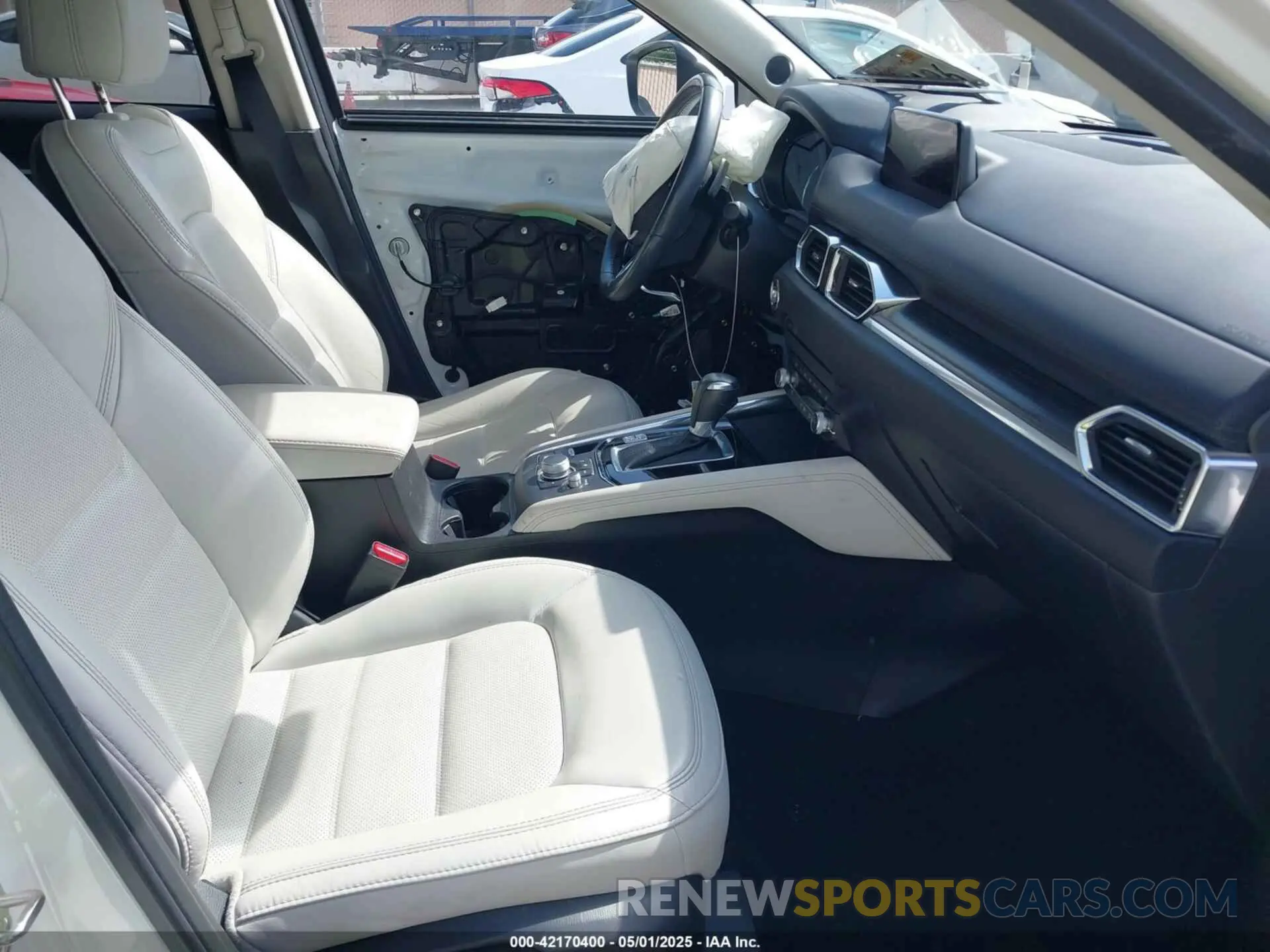 5 fotografías del automóvil dañado JM3KFADM0L0859059 MAZDA CX-5 2020