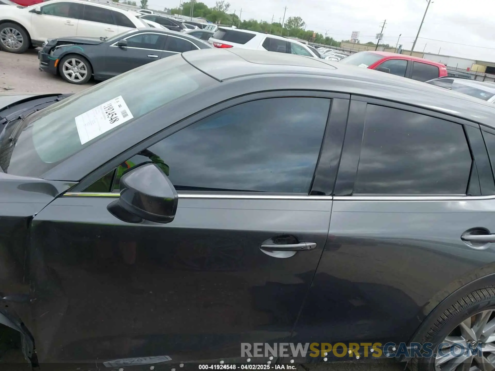14 fotografías del automóvil dañado JM3KFADM1L0845803 MAZDA CX-5 2020