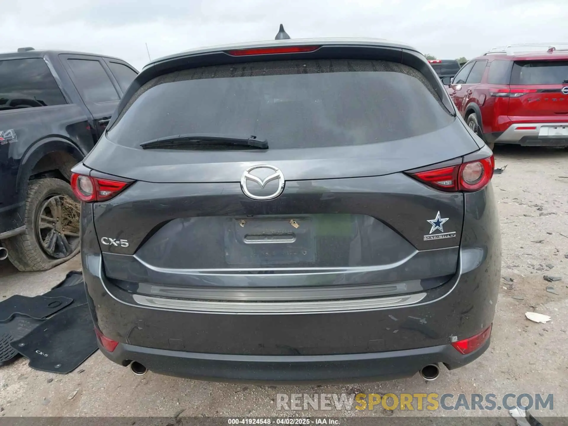 16 fotografías del automóvil dañado JM3KFADM1L0845803 MAZDA CX-5 2020