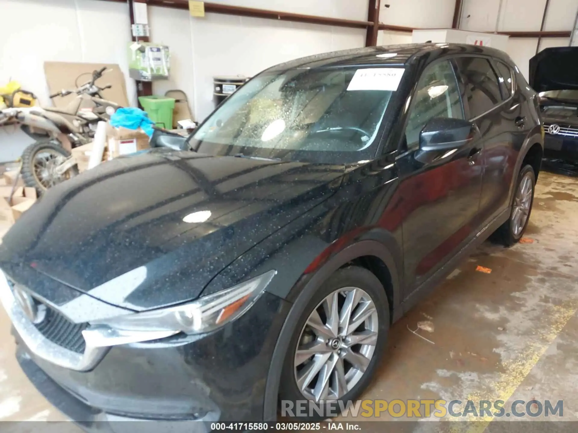 2 fotografías del automóvil dañado JM3KFADM3L0742625 MAZDA CX-5 2020