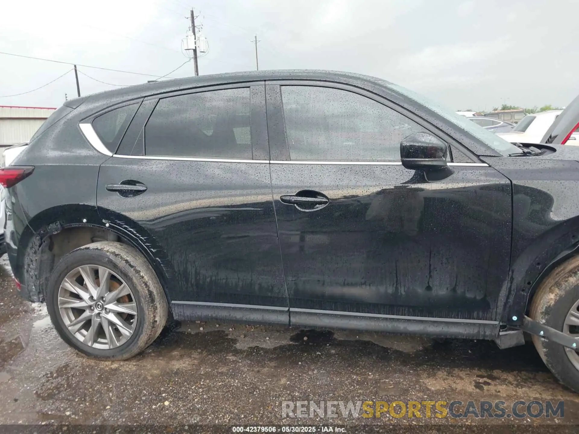 14 fotografías del automóvil dañado JM3KFADM3L0792893 MAZDA CX-5 2020