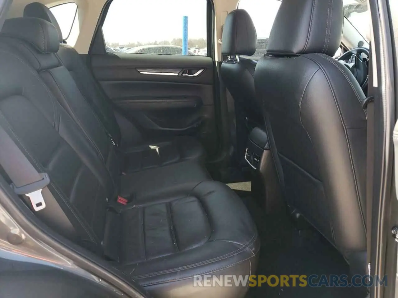 11 fotografías del automóvil dañado JM3KFADM4L0748126 MAZDA CX-5 2020