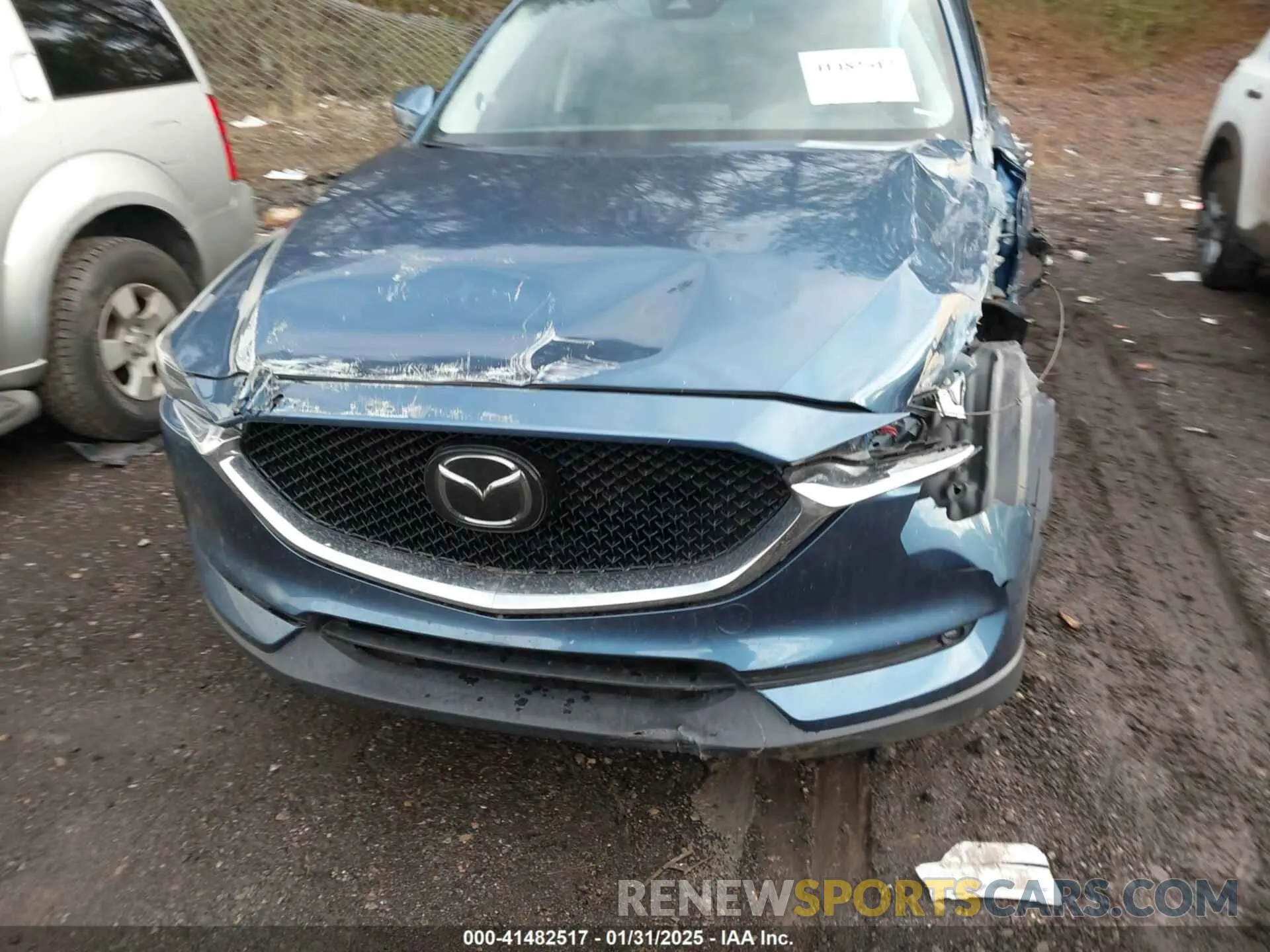 12 fotografías del automóvil dañado JM3KFADM4L0827733 MAZDA CX-5 2020