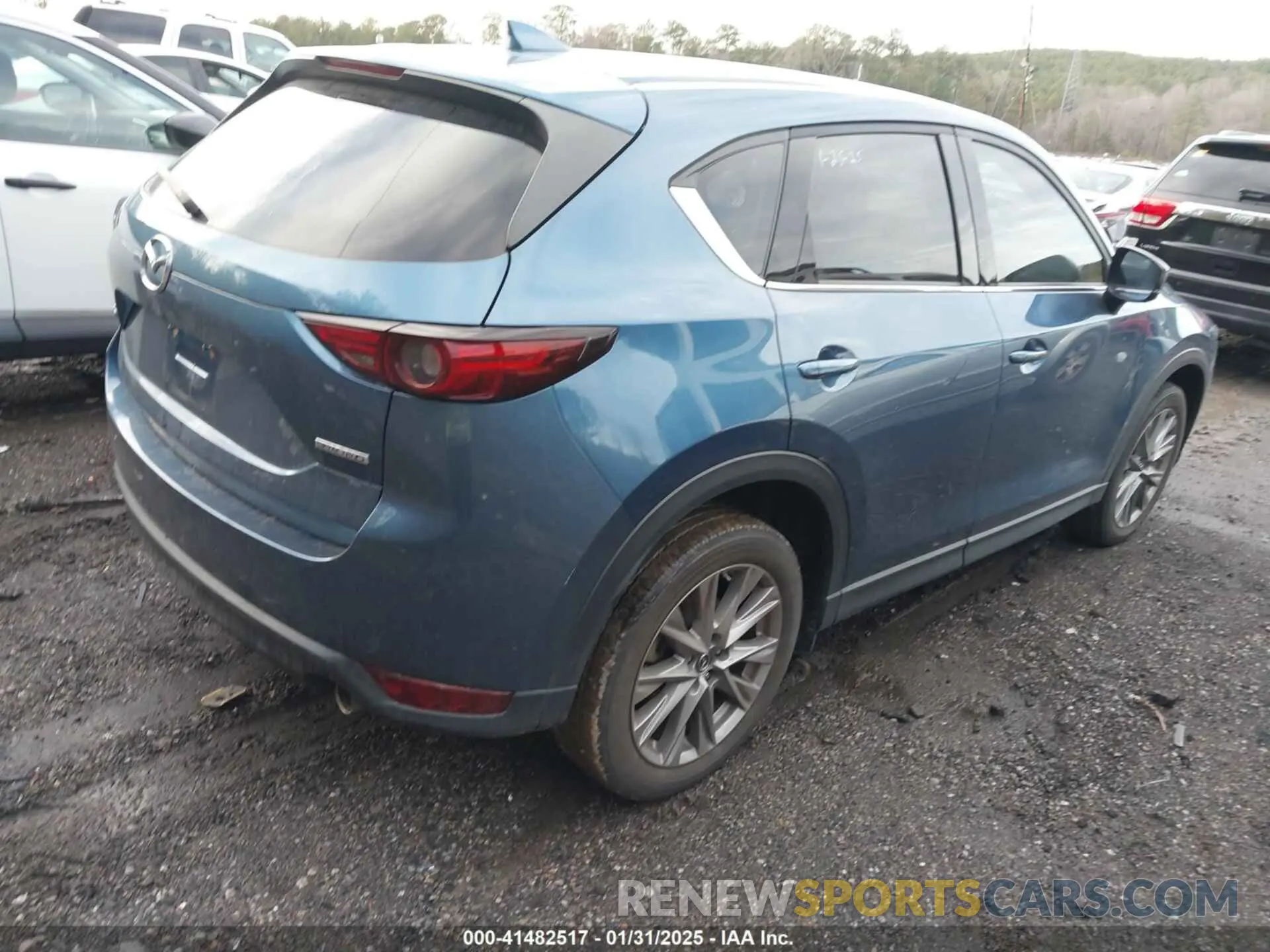 4 fotografías del automóvil dañado JM3KFADM4L0827733 MAZDA CX-5 2020
