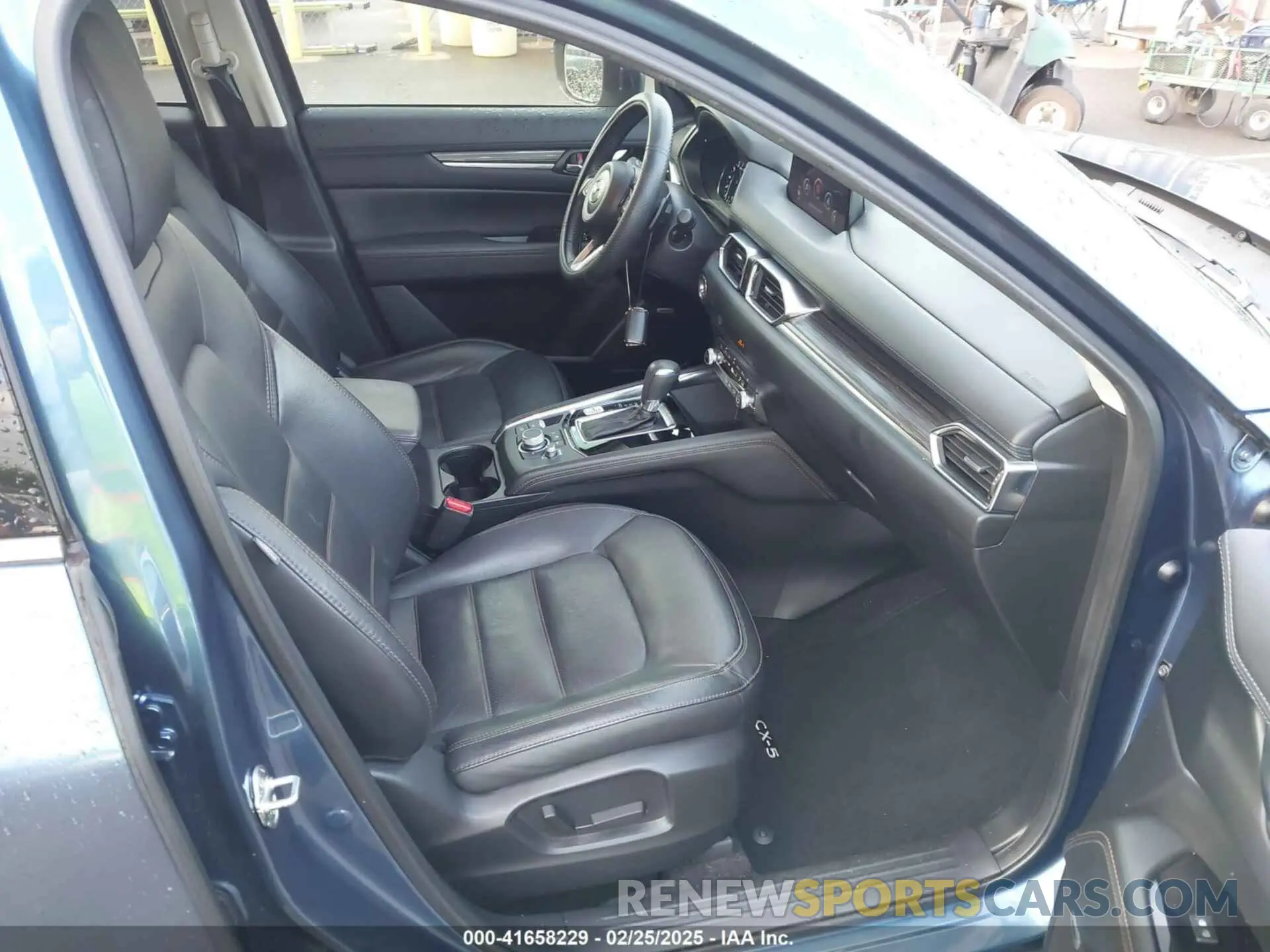 5 fotografías del automóvil dañado JM3KFADM4L1850357 MAZDA CX-5 2020