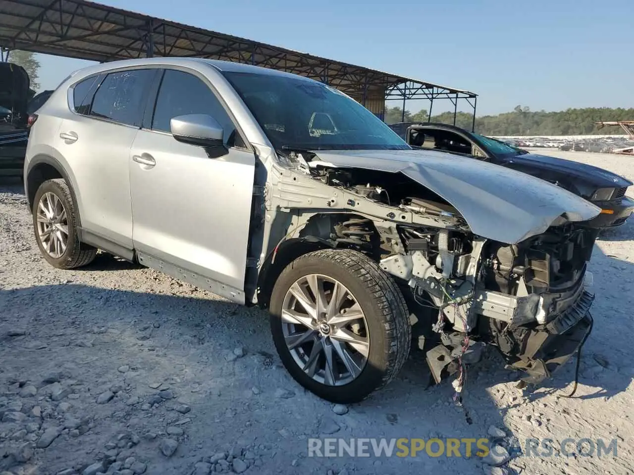 4 fotografías del automóvil dañado JM3KFADM5L0727348 MAZDA CX-5 2020