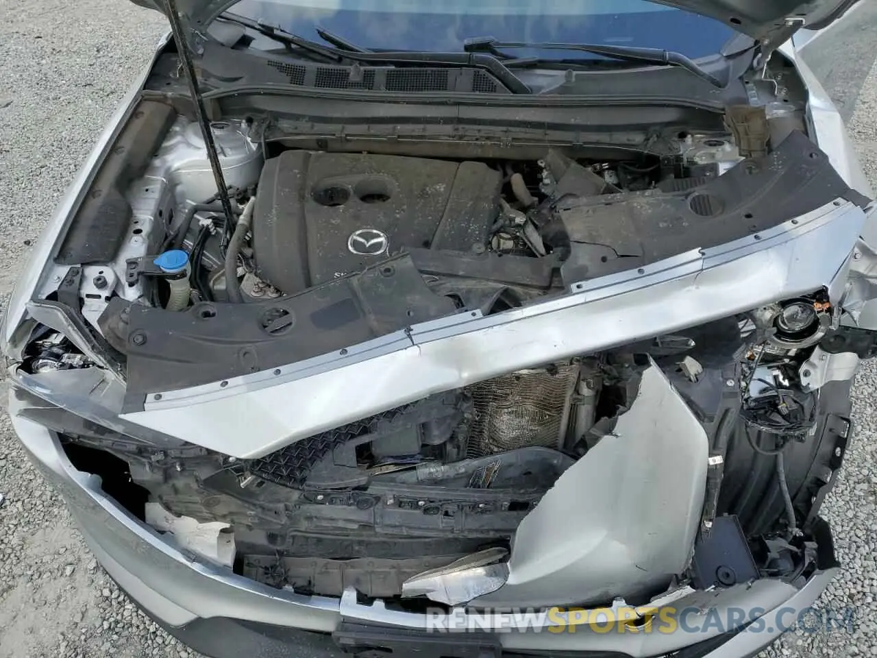 13 fotografías del automóvil dañado JM3KFADM5L0732193 MAZDA CX-5 2020