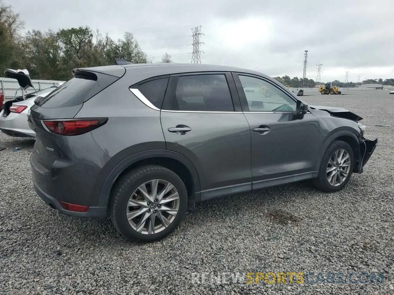 3 fotografías del automóvil dañado JM3KFADM6L0839527 MAZDA CX-5 2020