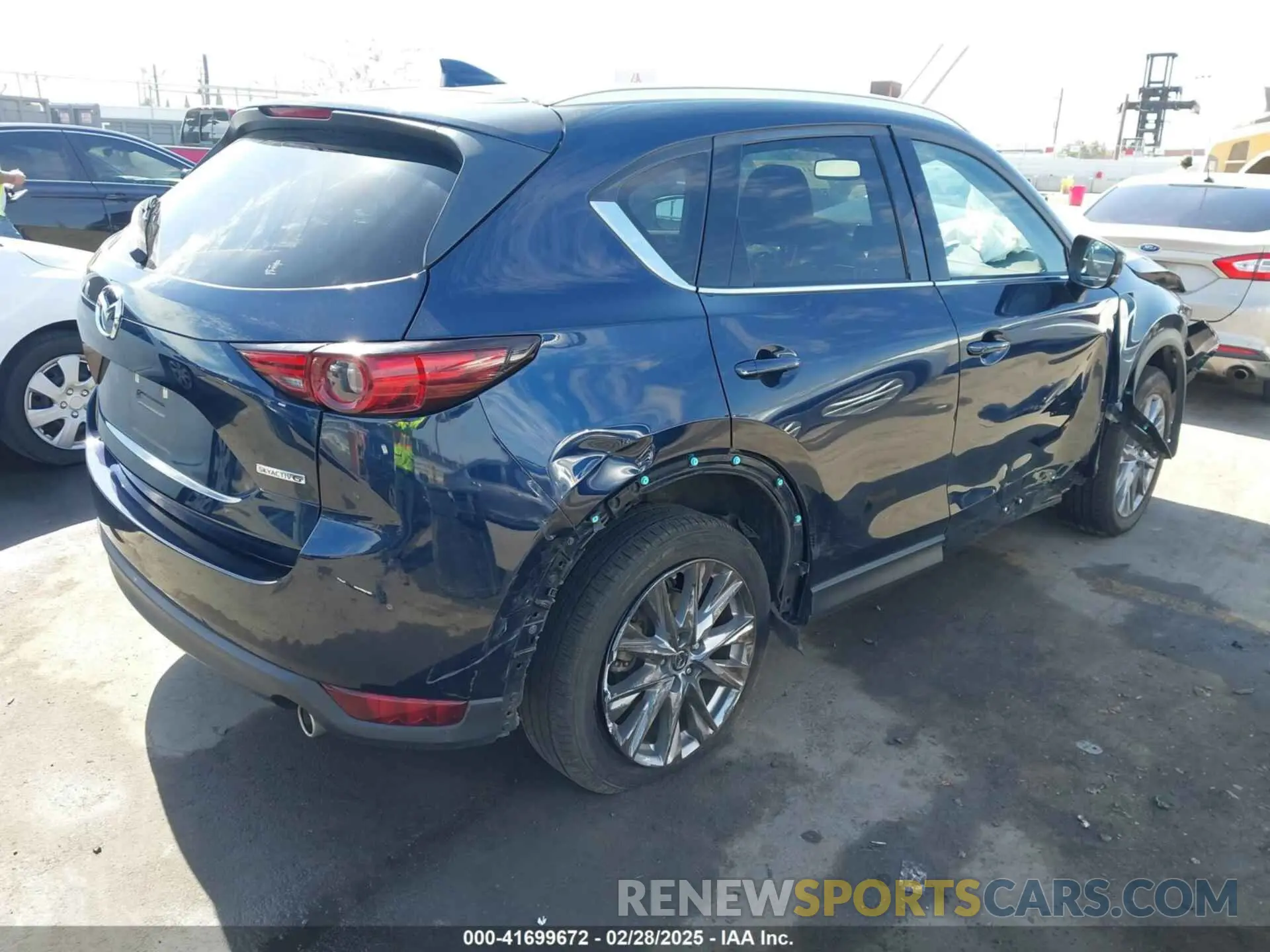 4 fotografías del automóvil dañado JM3KFADM6L1830093 MAZDA CX-5 2020