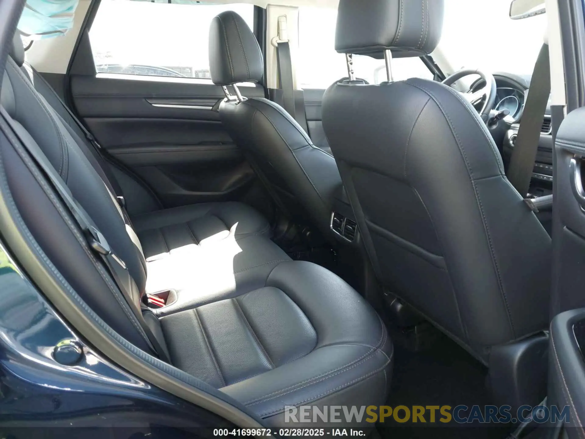 8 fotografías del automóvil dañado JM3KFADM6L1830093 MAZDA CX-5 2020