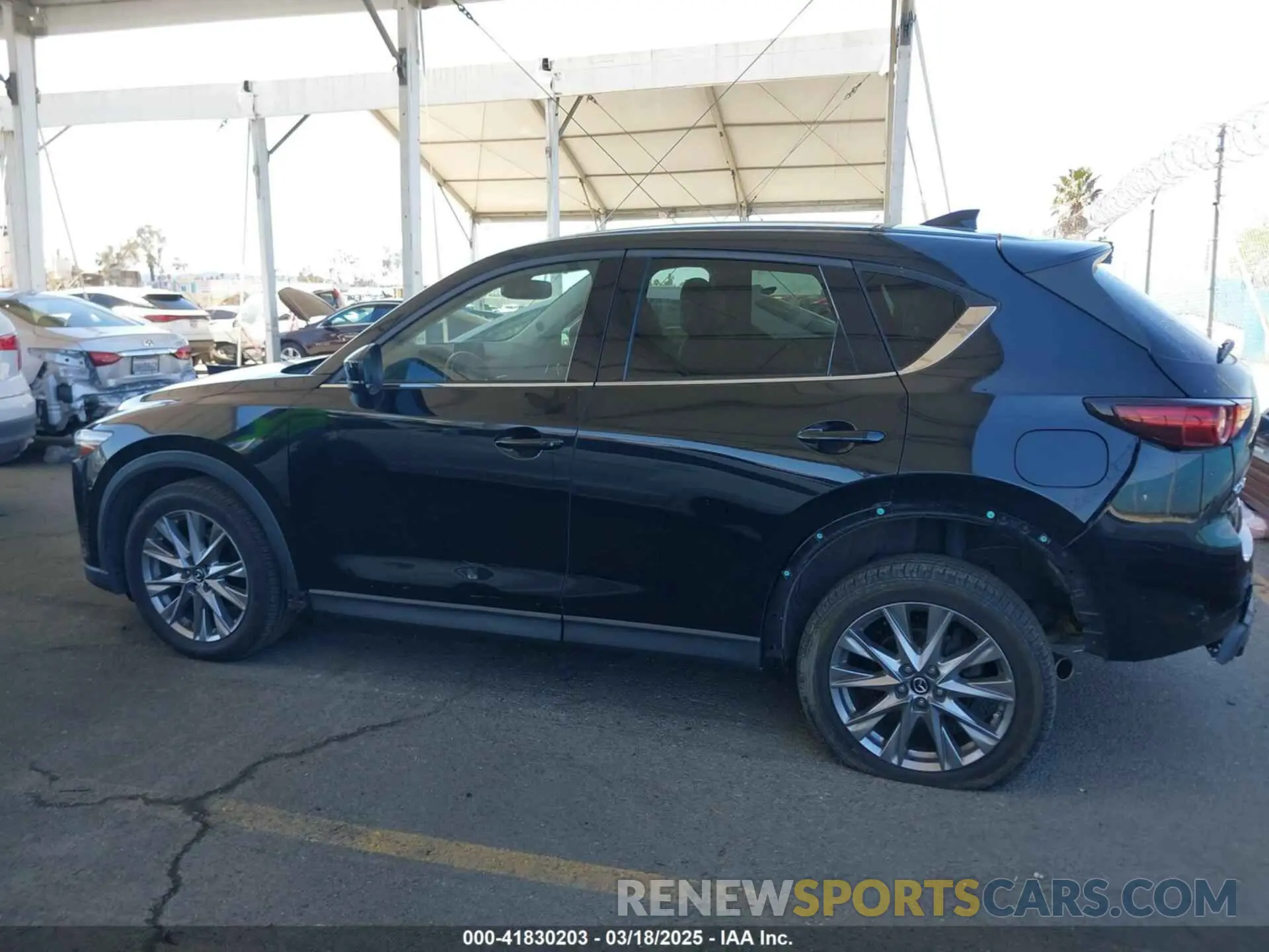 14 fotografías del automóvil dañado JM3KFADMXL0740144 MAZDA CX-5 2020