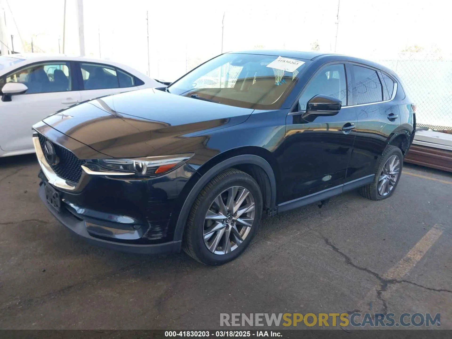 2 fotografías del automóvil dañado JM3KFADMXL0740144 MAZDA CX-5 2020