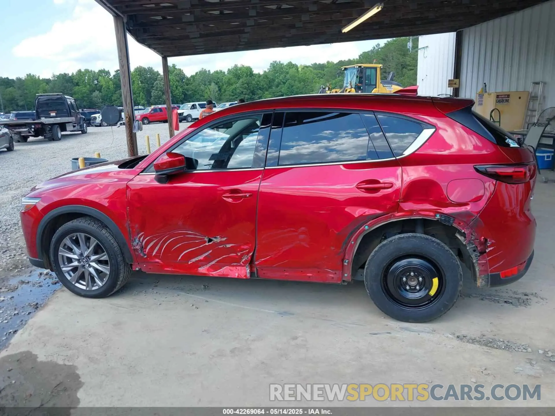 14 fotografías del automóvil dañado JM3KFADMXL0827557 MAZDA CX-5 2020