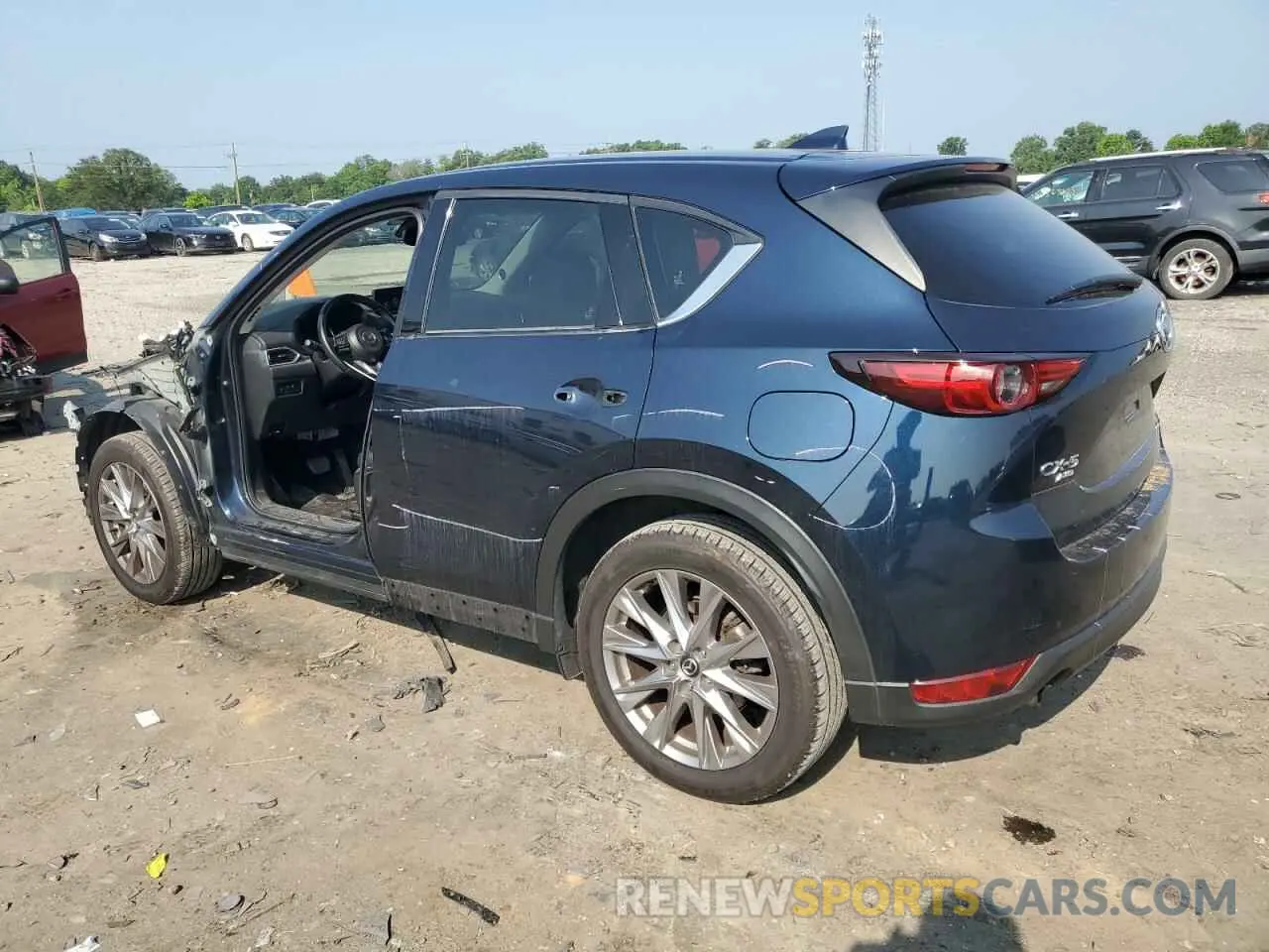 2 fotografías del automóvil dañado JM3KFBAY4L0856064 MAZDA CX-5 2020