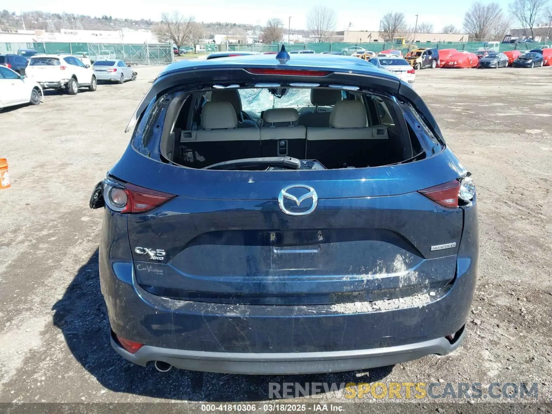17 fotografías del automóvil dañado JM3KFBCM1L0766428 MAZDA CX-5 2020