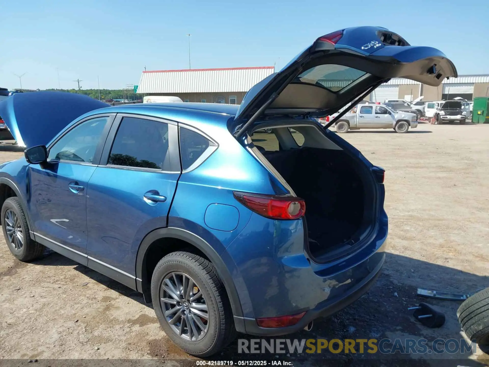 3 fotografías del automóvil dañado JM3KFBCM2L0848233 MAZDA CX-5 2020