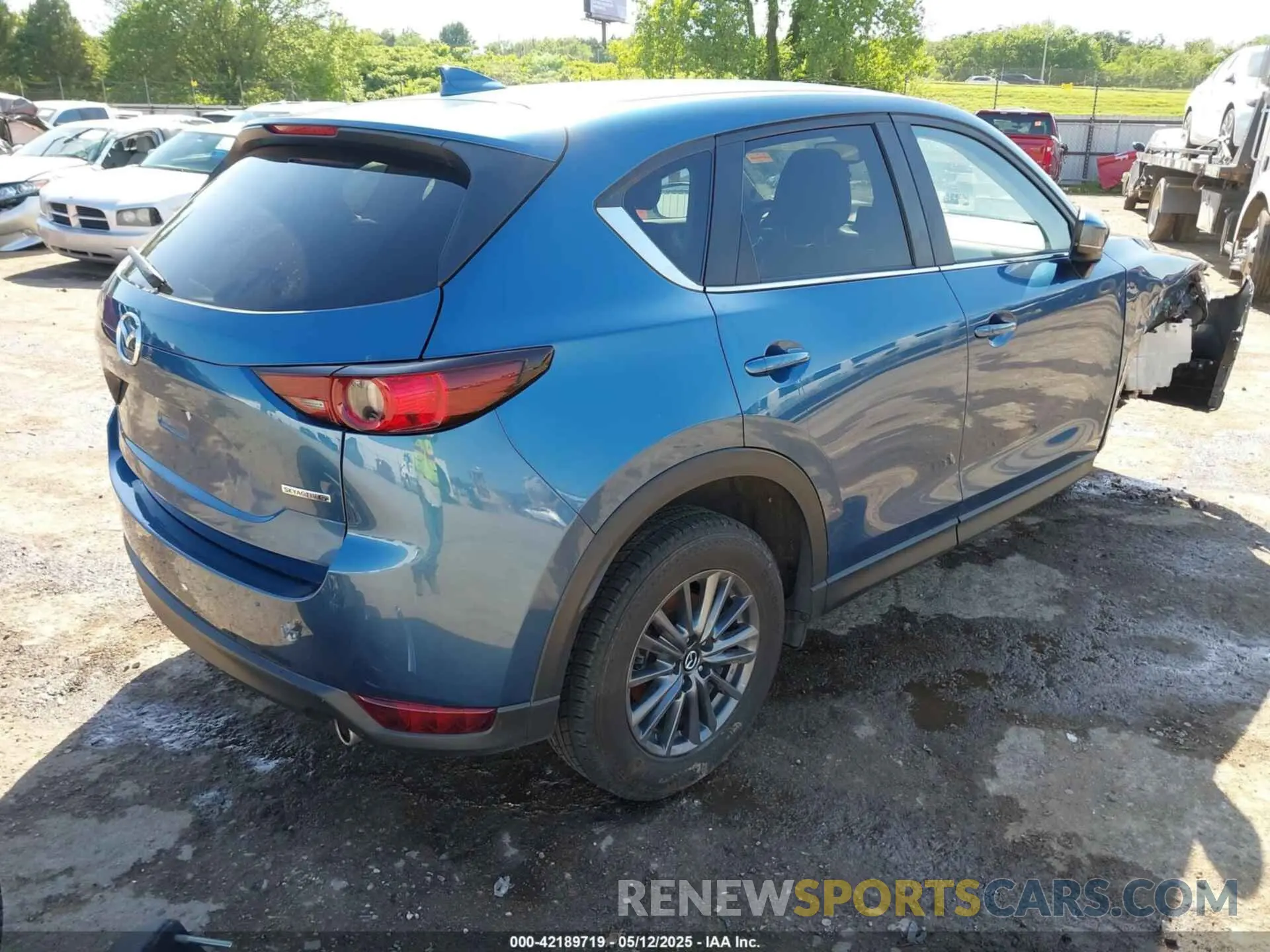 4 fotografías del automóvil dañado JM3KFBCM2L0848233 MAZDA CX-5 2020