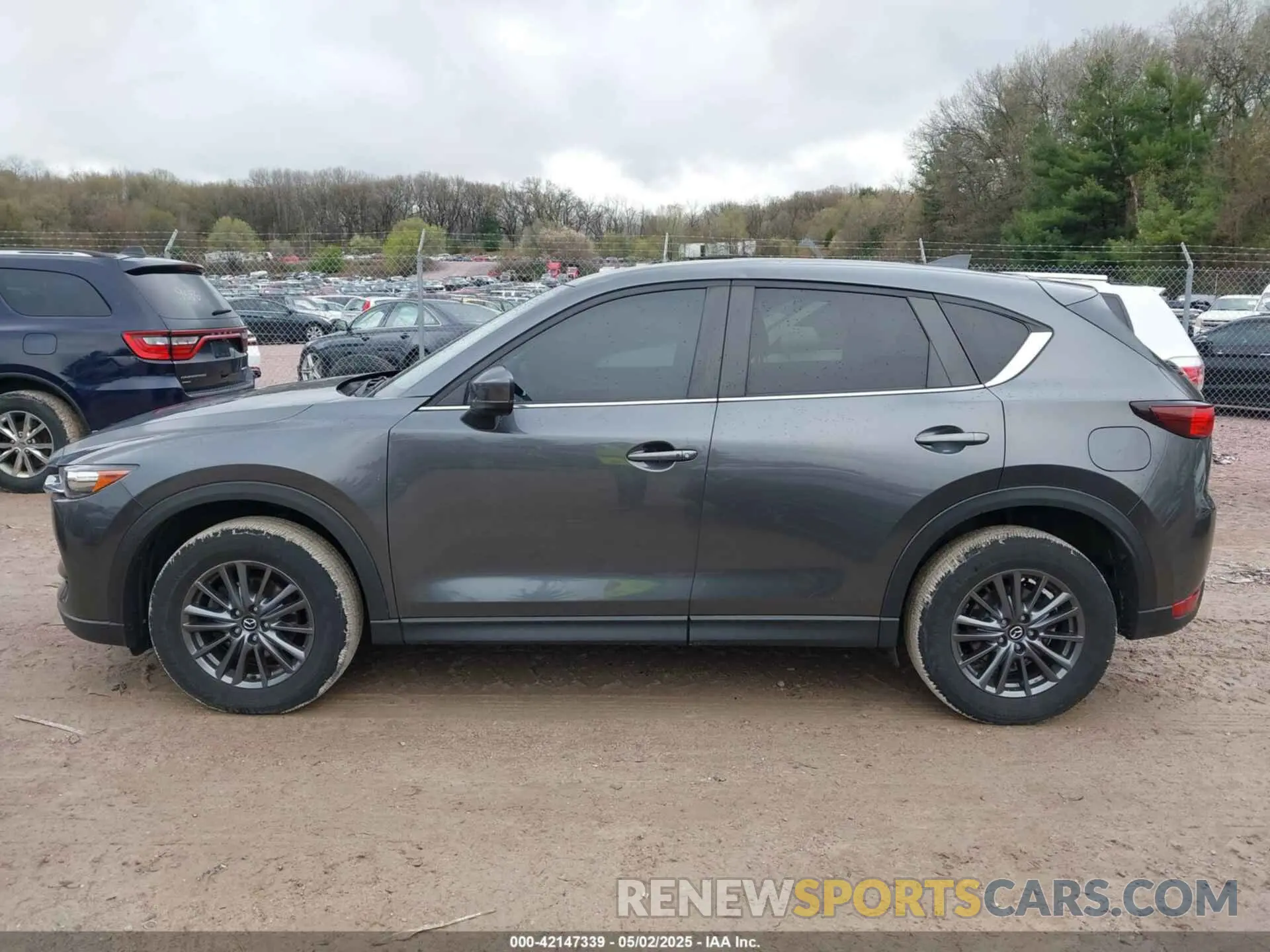 14 fotografías del automóvil dañado JM3KFBCM2L0850855 MAZDA CX-5 2020