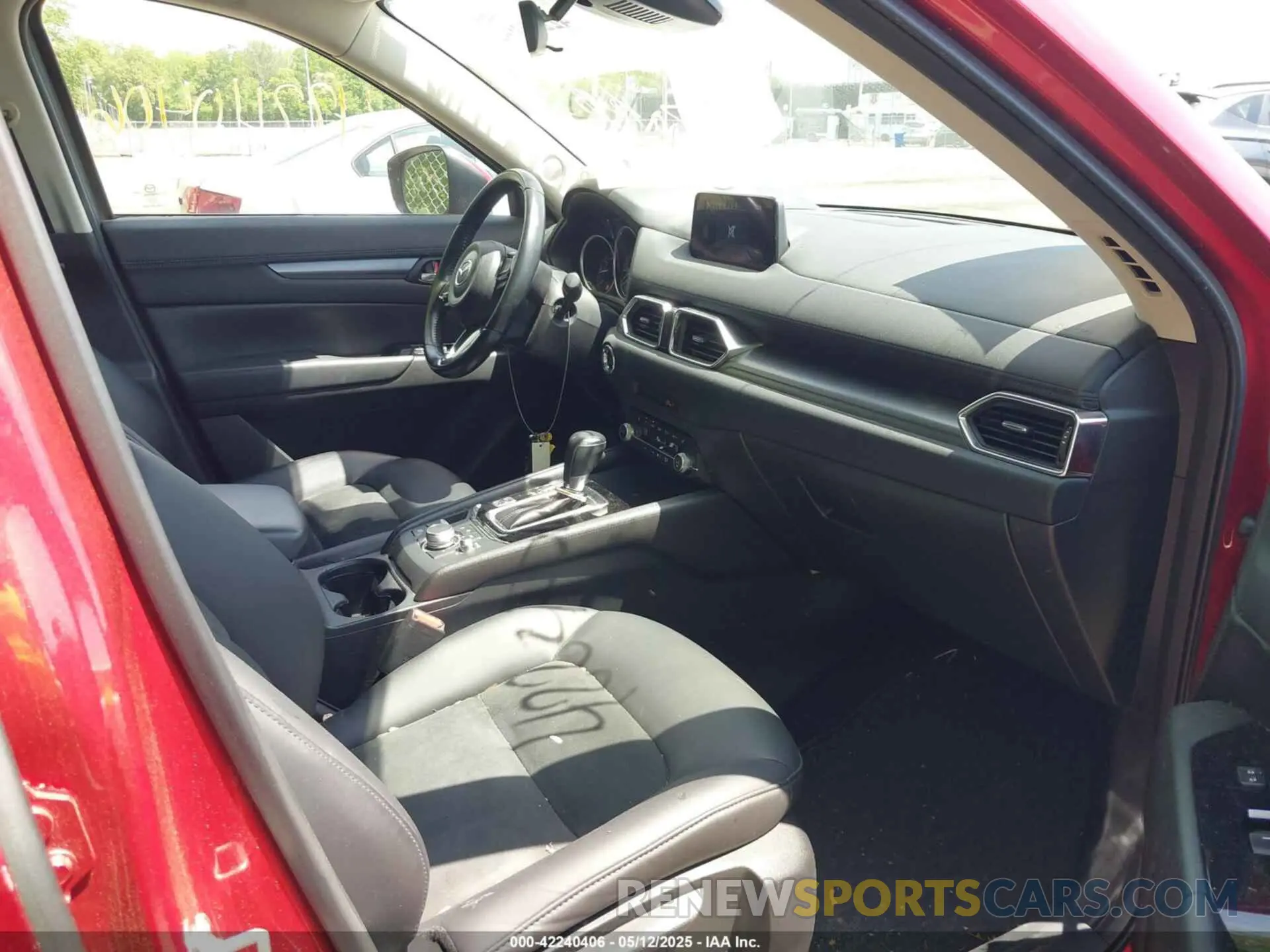 5 fotografías del automóvil dañado JM3KFBCM4L0825150 MAZDA CX-5 2020