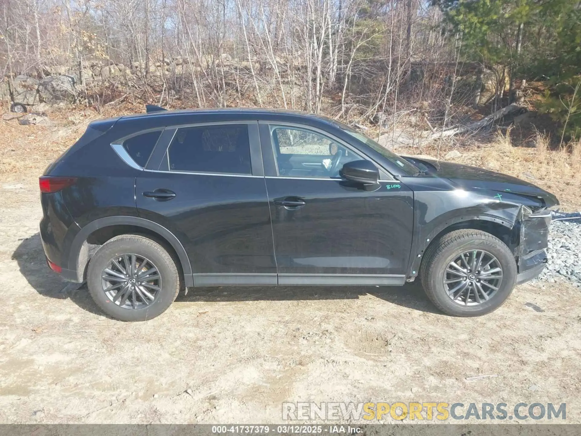 14 fotografías del automóvil dañado JM3KFBCM4L0849108 MAZDA CX-5 2020